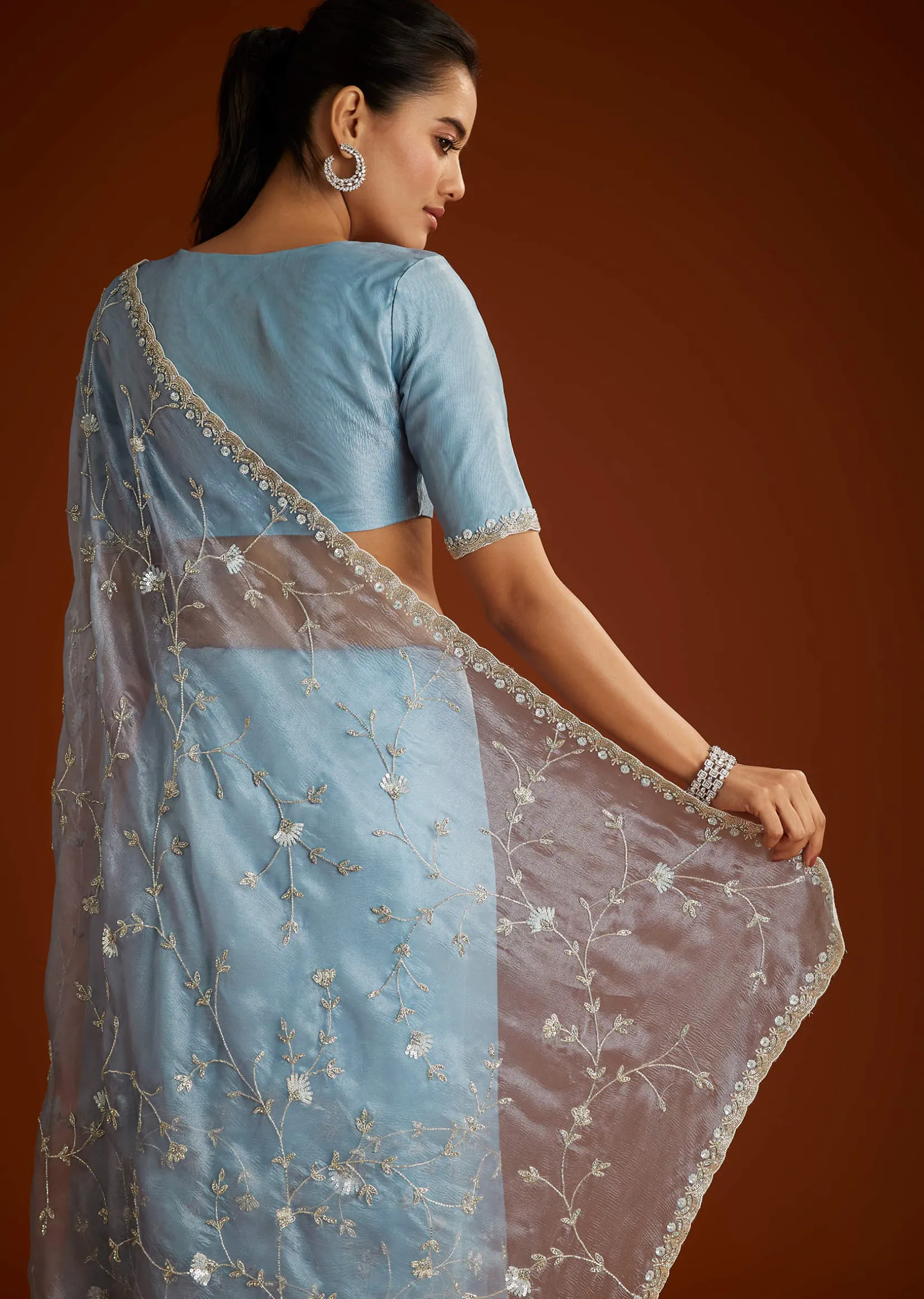 Aqua Blue Crushed Tissue Saree With Floral Jaal Embroidery