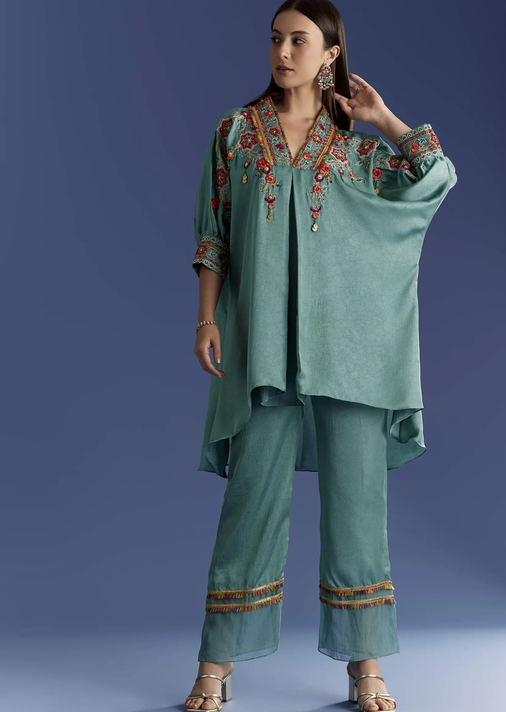 Aqua Green Crush Silk Kurta Set With Resham And Beads Work