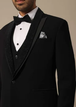 Black Blazer Set With Embroidered Detail