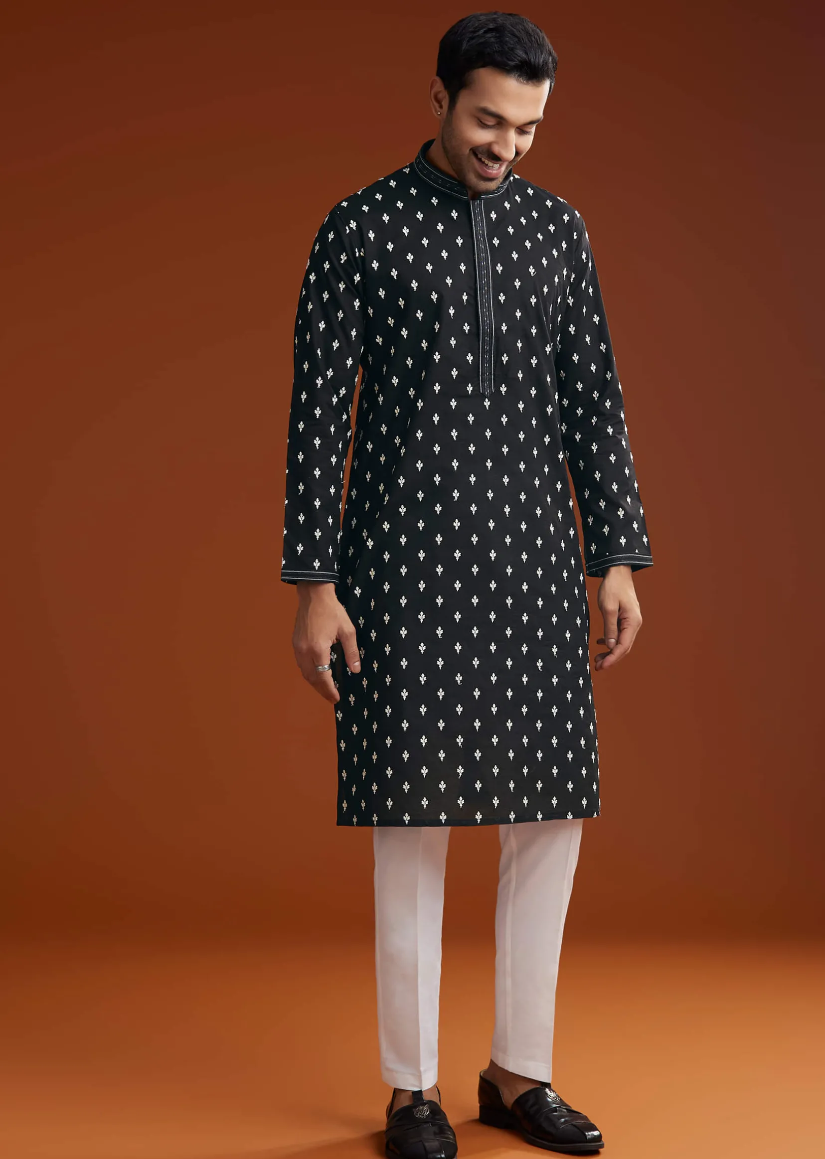 Black Chanderi Kurta Pant Set With Intricate Embroidery