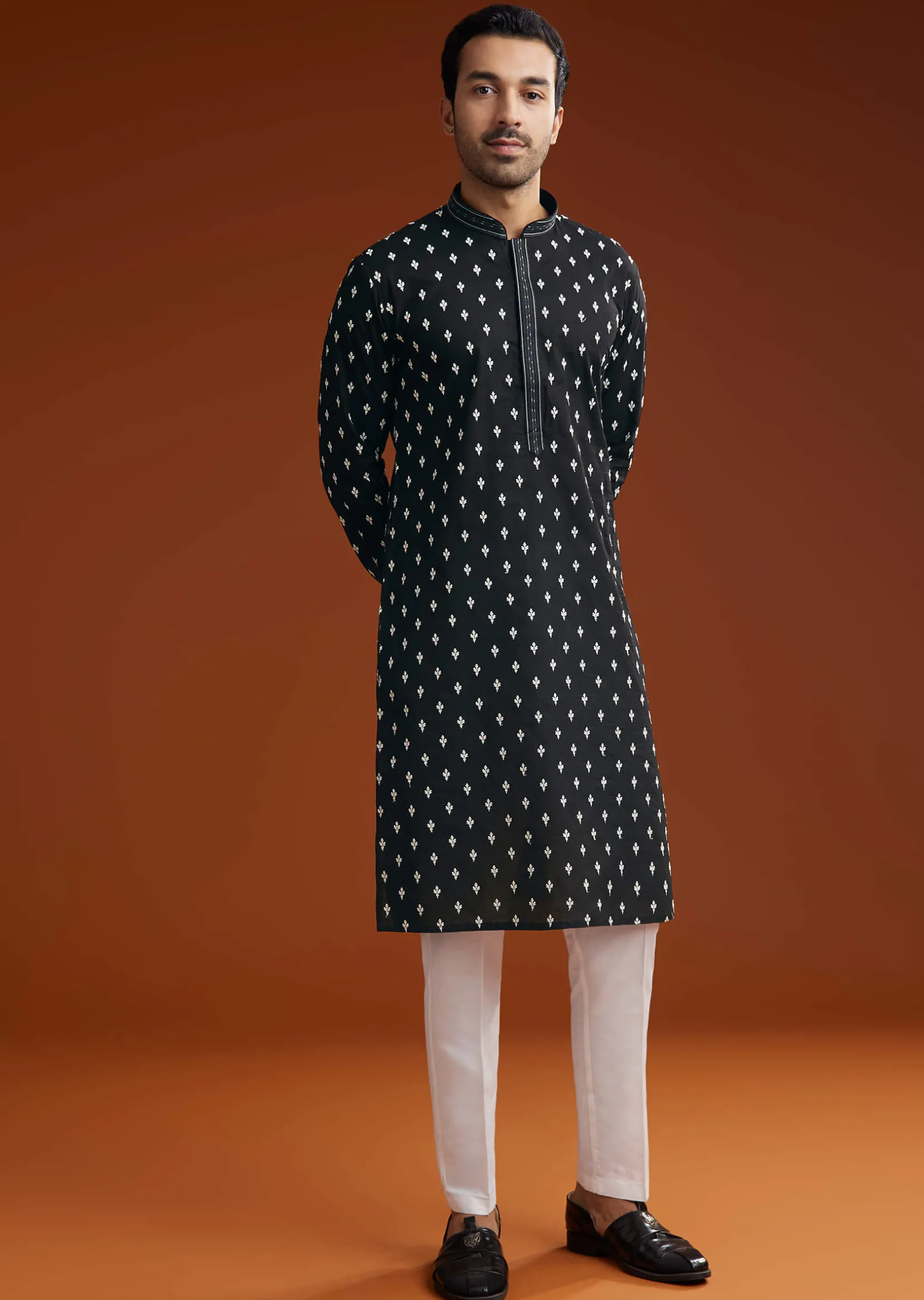 Black Chanderi Kurta Pant Set With Intricate Embroidery