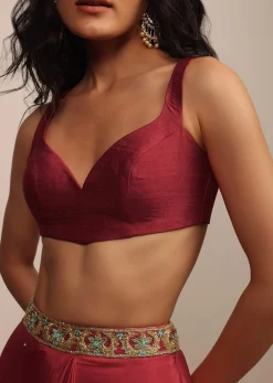 Blood Red Sleeveless Blouse In Raw Silk With Sweetheart Neckline