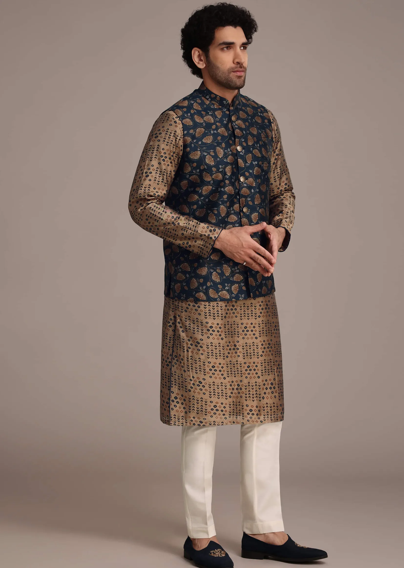 Bronze Silk Printed Kurta Set With Leaf Motifs