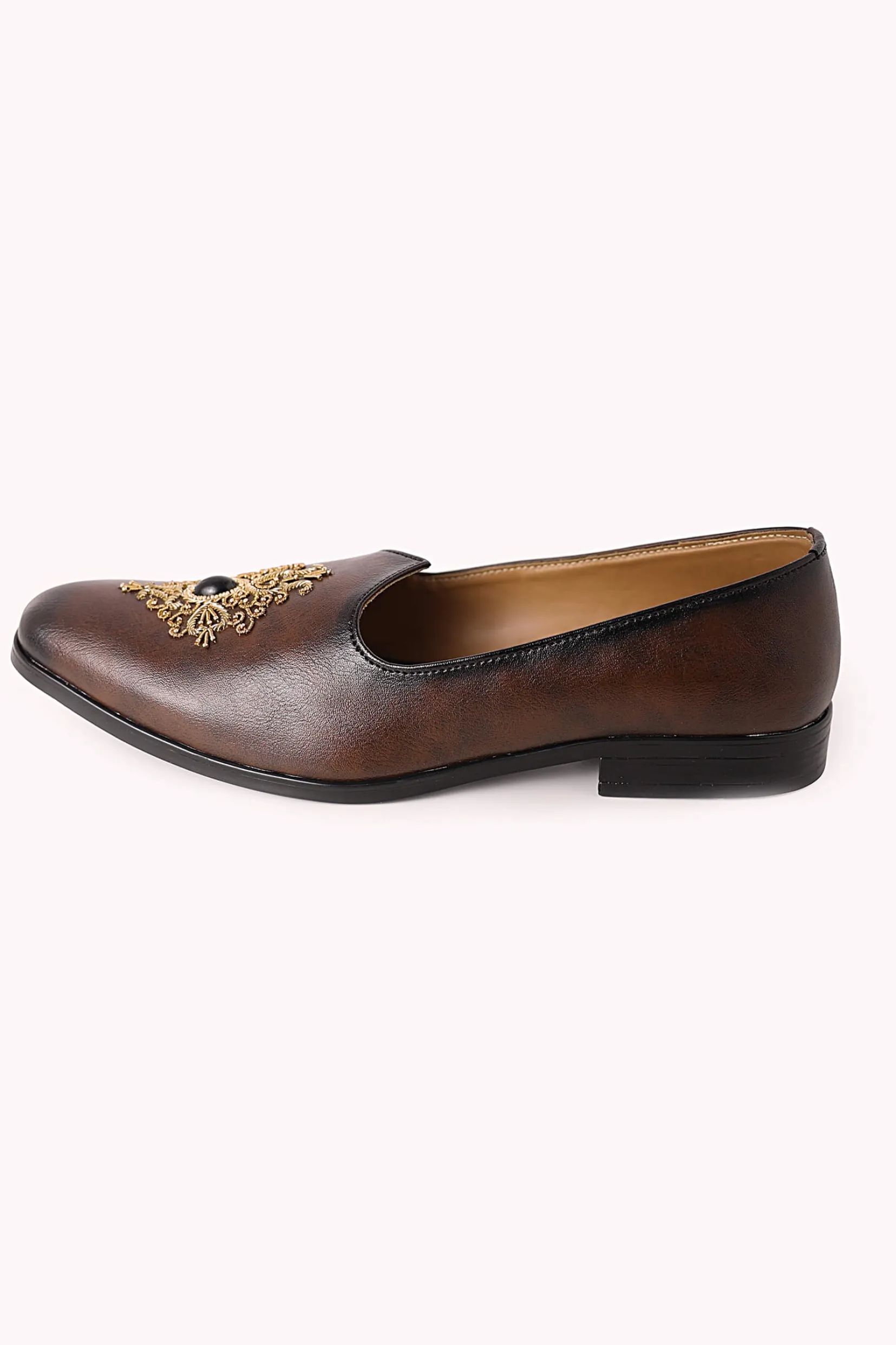 Brown Embroidered Juttis