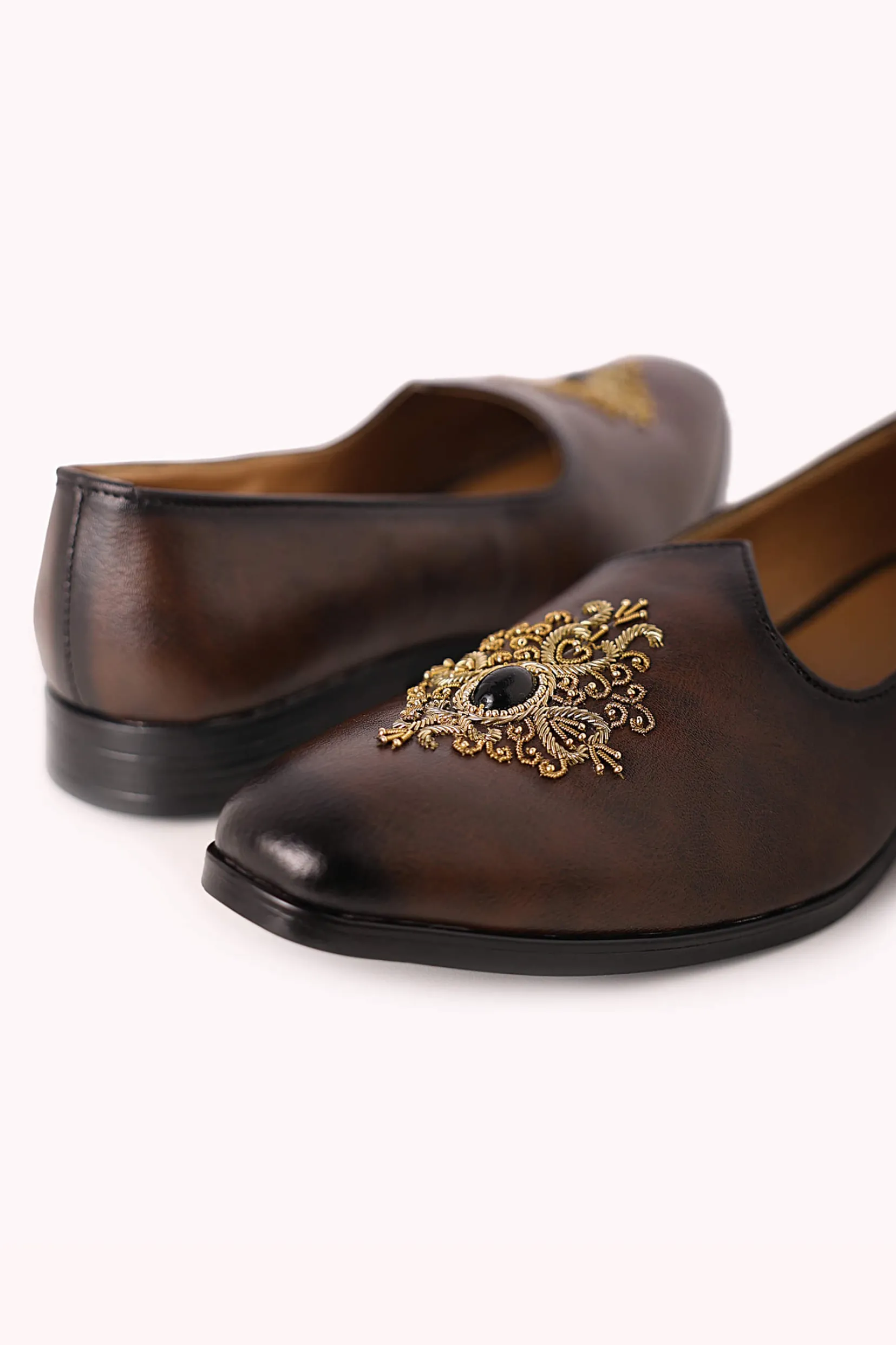Brown Embroidered Juttis