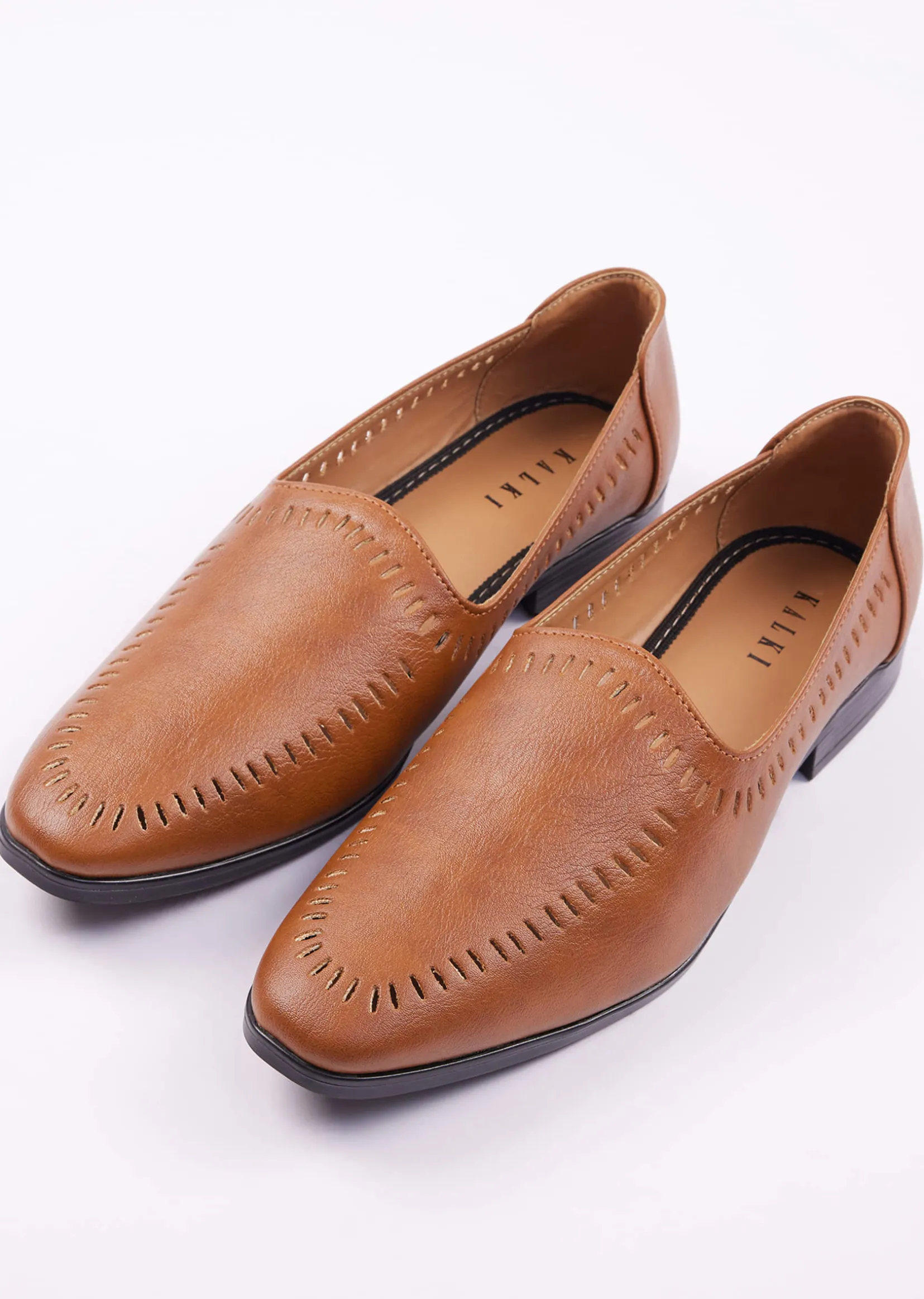 Classic Brown Ethnic Juttis For Men