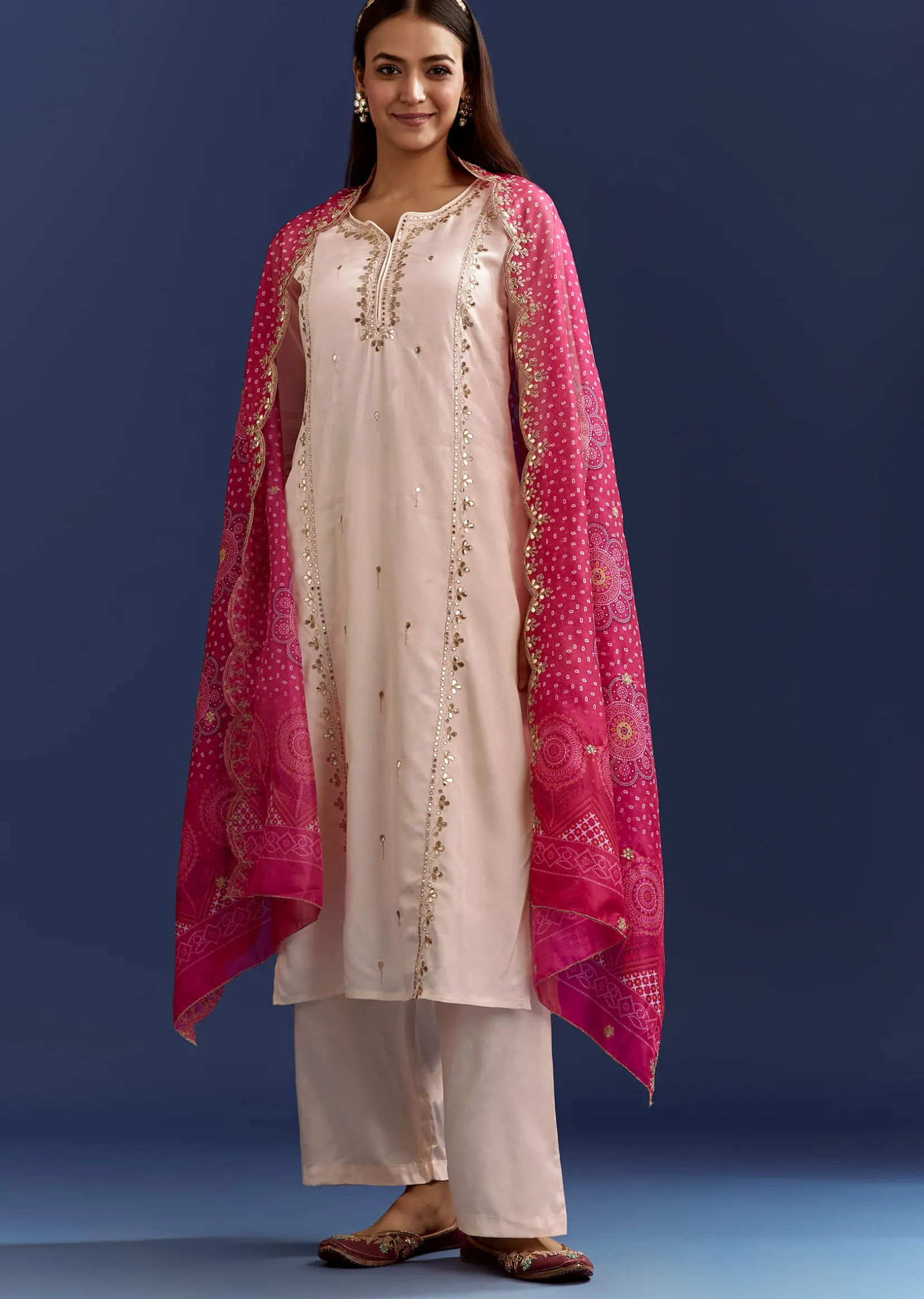 Cream Dola Silk Kurta With Gotta Work And Bandhani Pink Dupatta