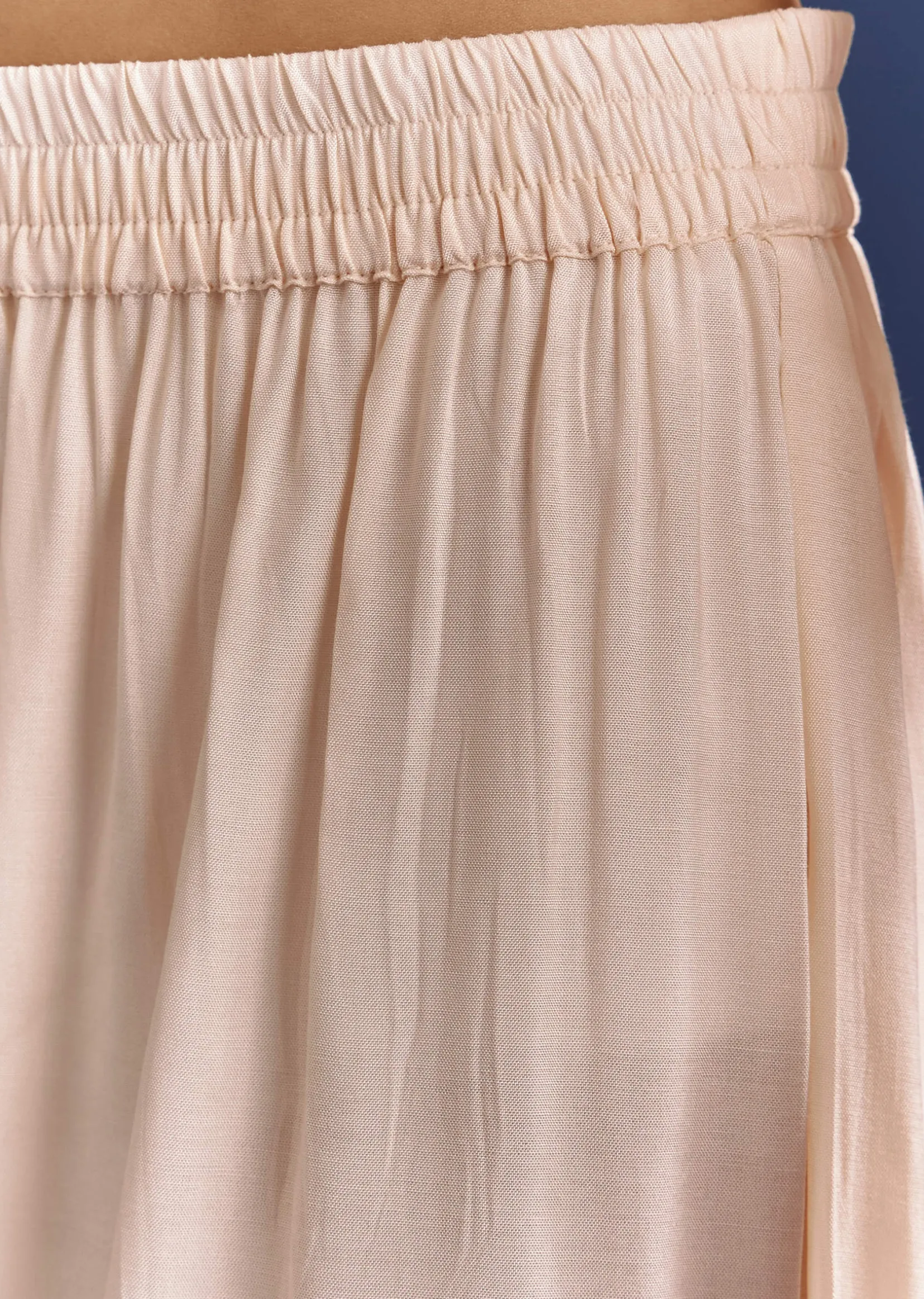 Cream Dola Silk Kurta With Gotta Work And Bandhani Pink Dupatta