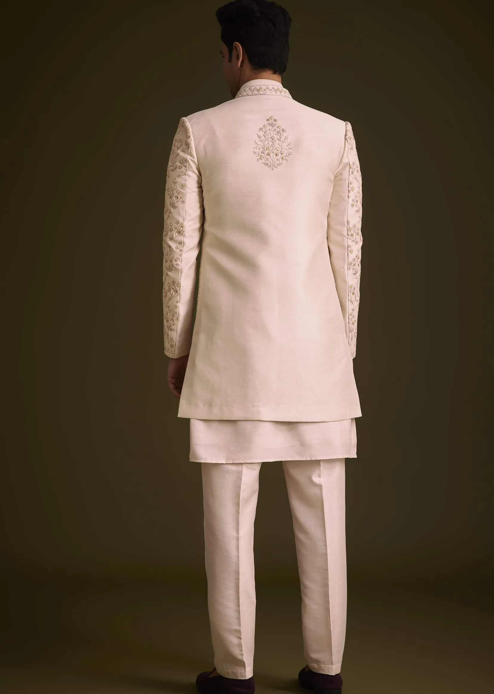 Cream Embroidered Sherwani With Thread And Sequin Work
