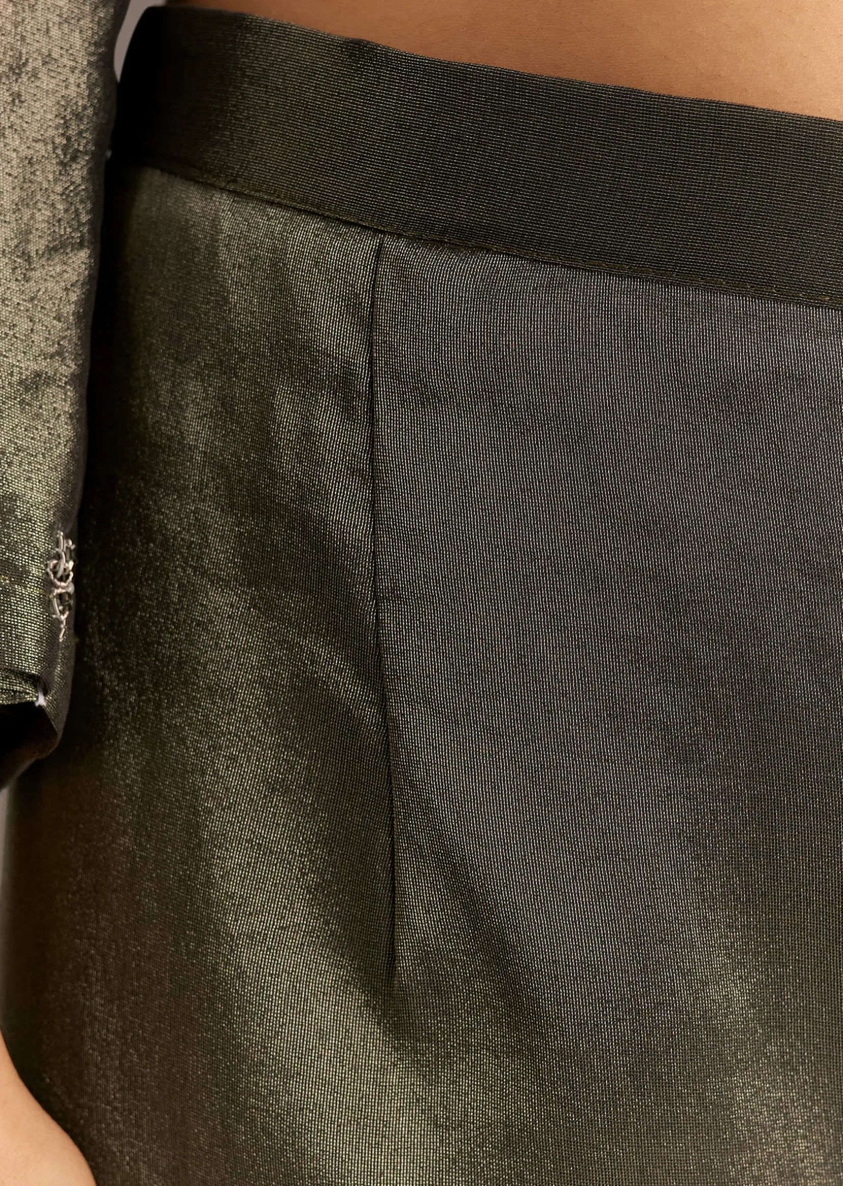 Dark Grey Tissue Kurta Pant Set With Butti Dupatta