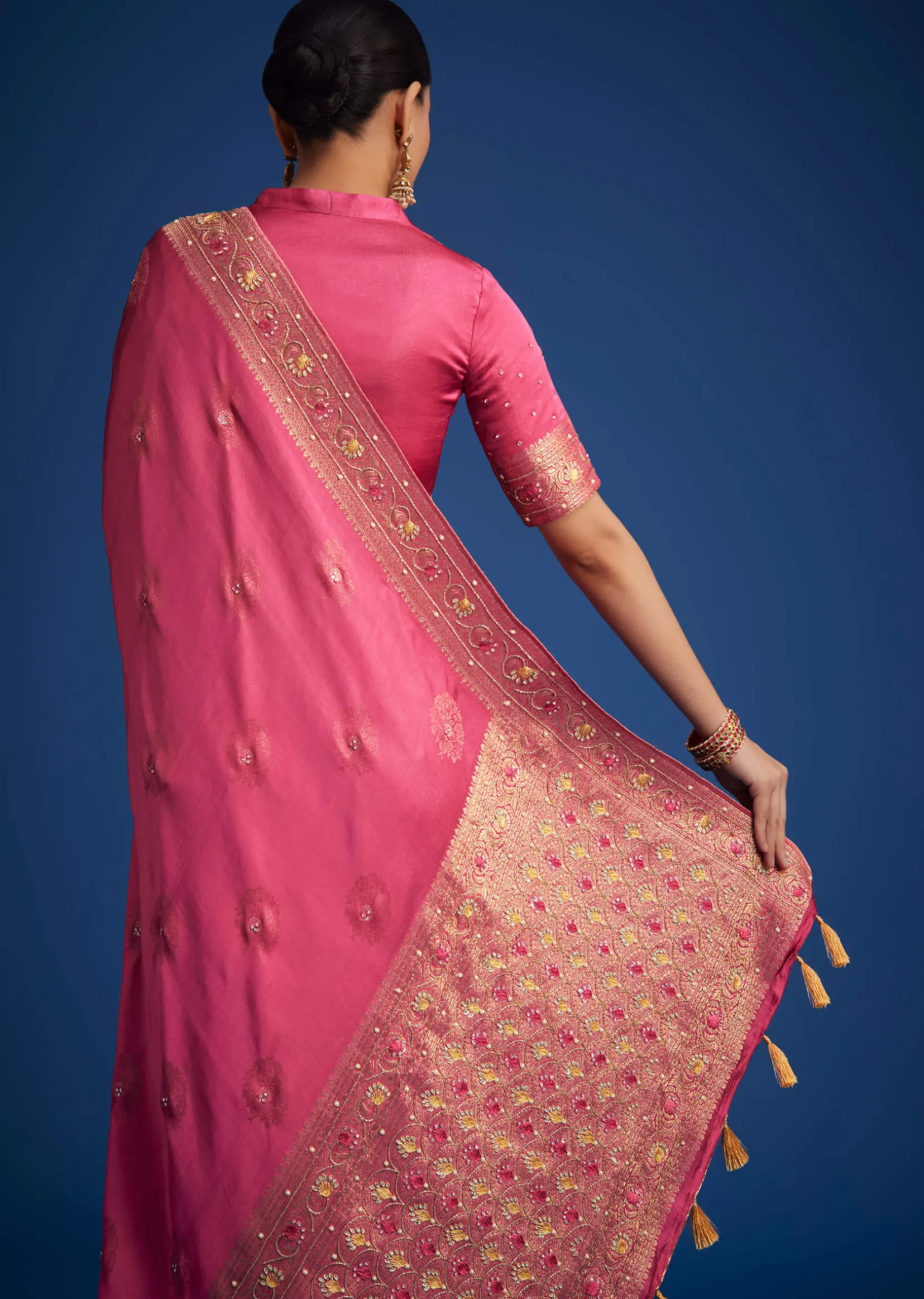 Dusky Orange Dola Silk Saree With Embroidered Border And Pallu