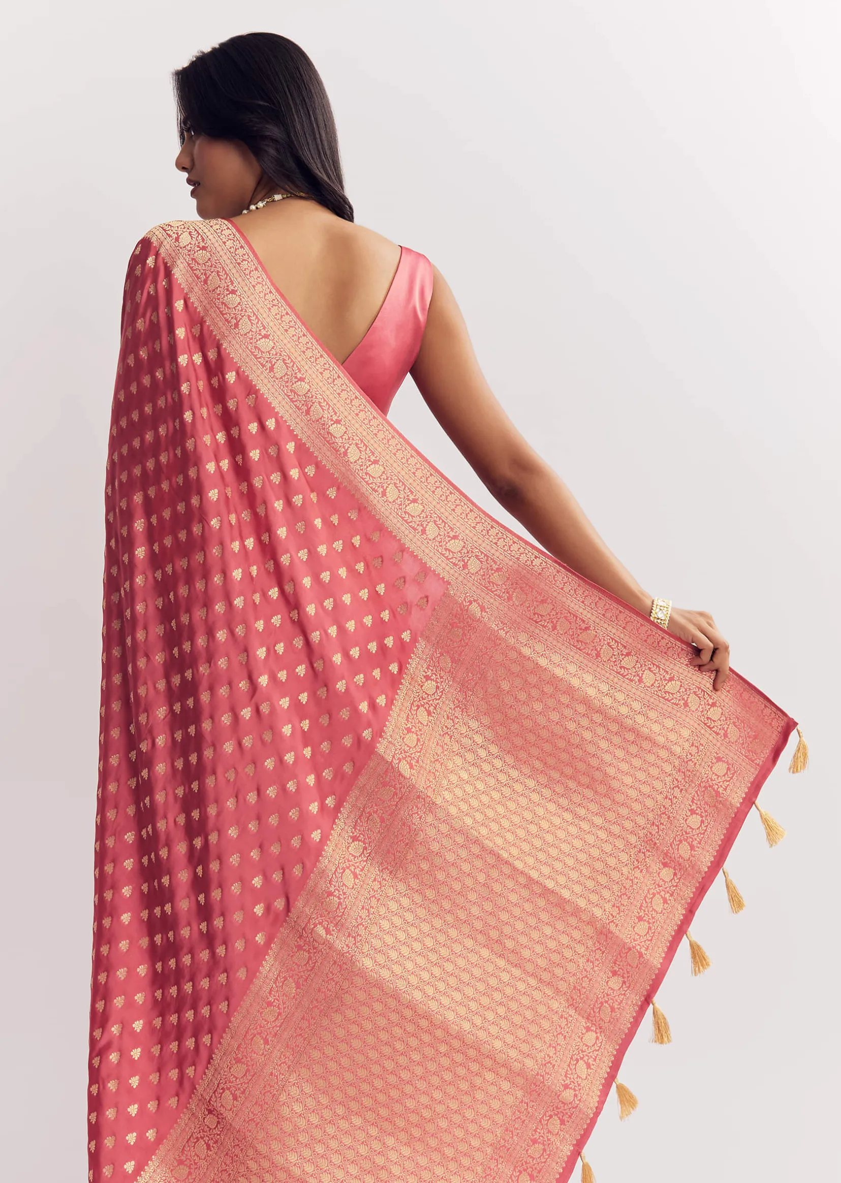 Dusky Pink Silk Saree With Butti And Woven Border