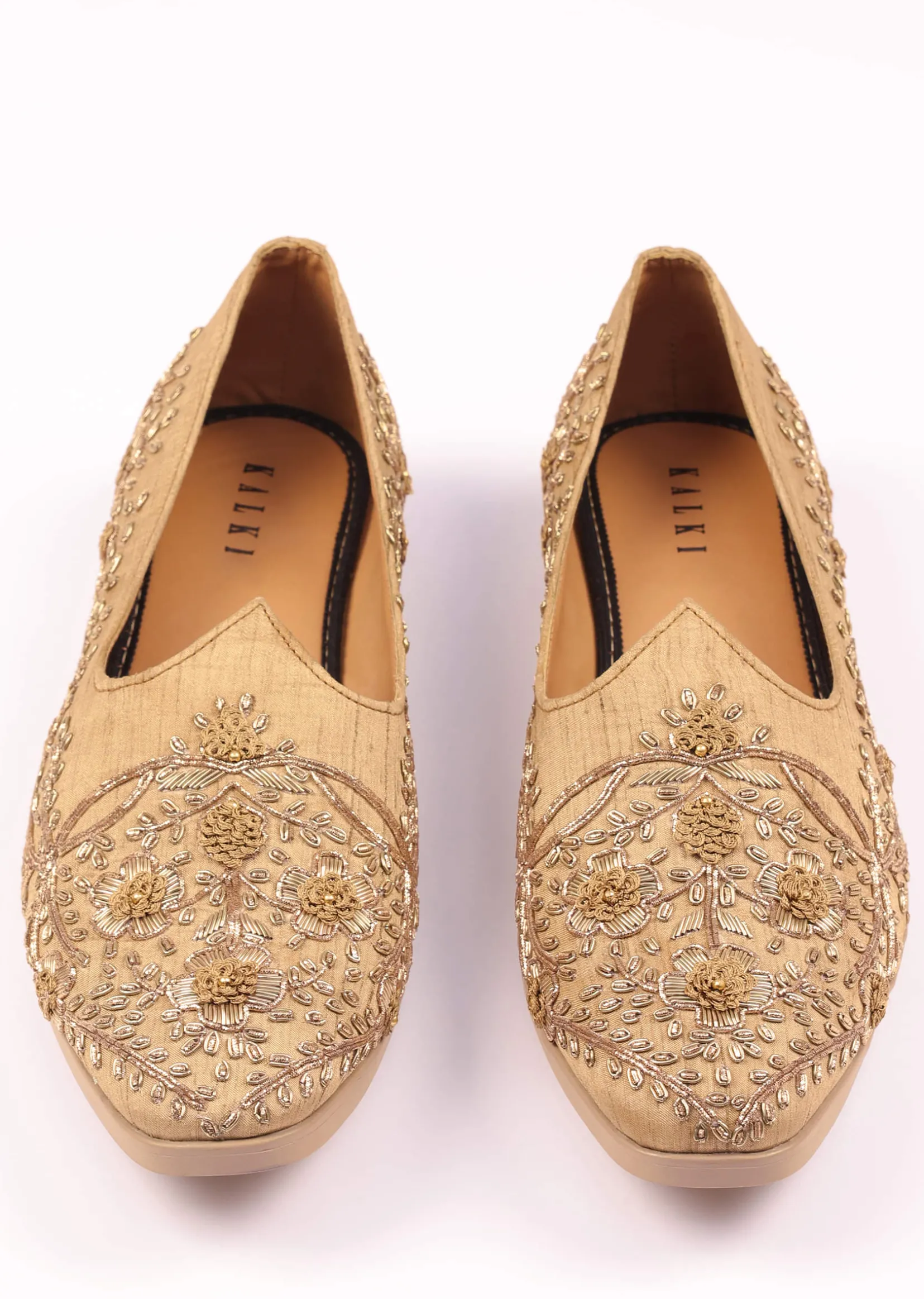 Gold Raw Silk Zardozi Embroidered Juttis