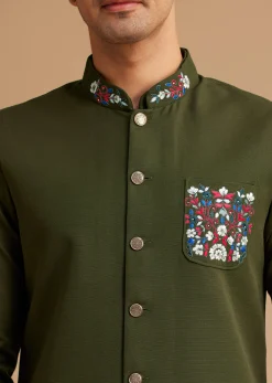 Green Cotton Kurta Set With Embroidered Pocket And Collar