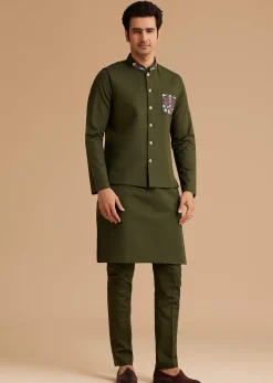 Green Cotton Kurta Set With Embroidered Pocket And Collar