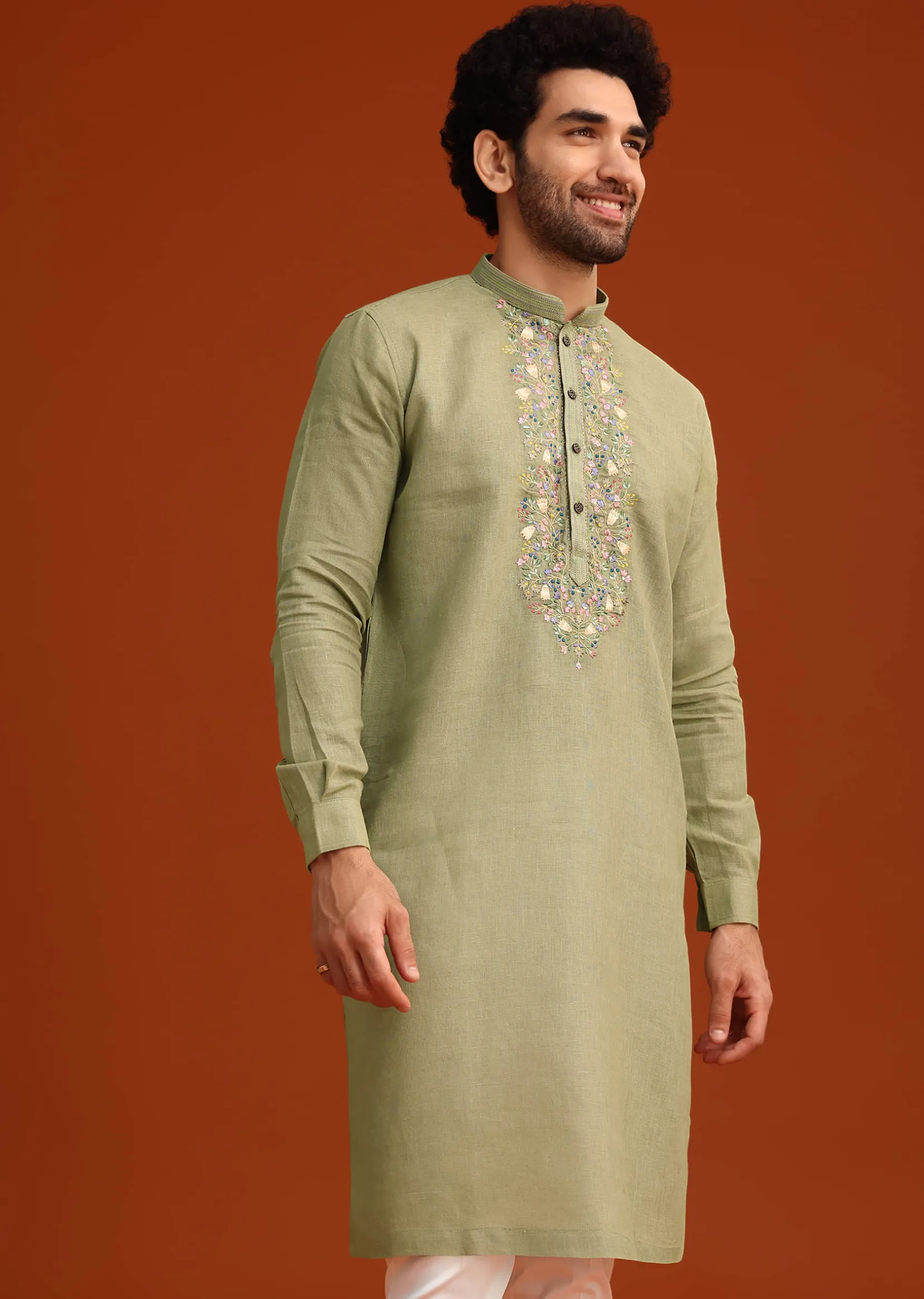 Green Floral Handwork Kurta Set In Linen