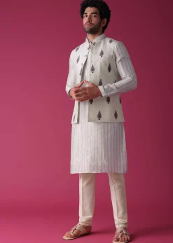 Green Jacket Kurta Set In Art Silk With Threadwork