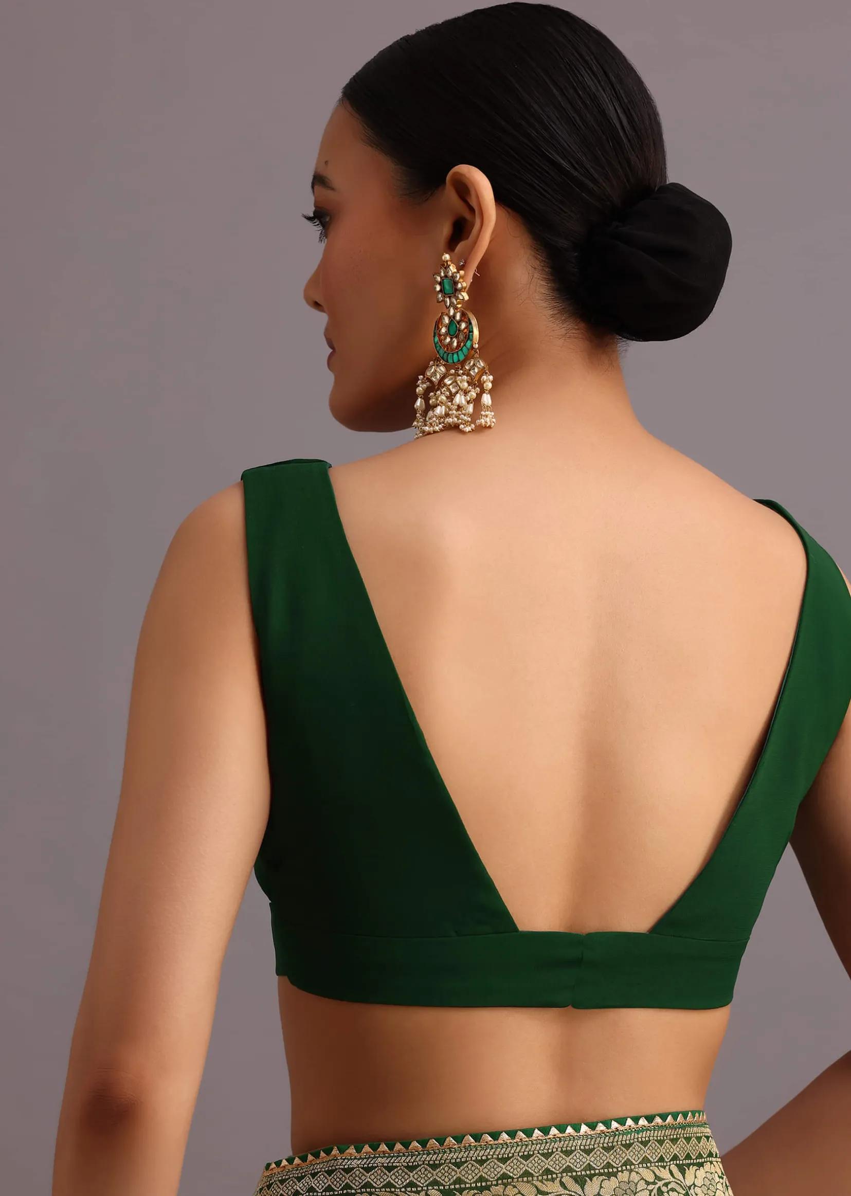 Green Khaddi Georgette Bandhani Saree With Zari Jaal Motif Weave