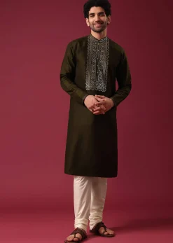 Green Kurta Set In Silk with Leather Work