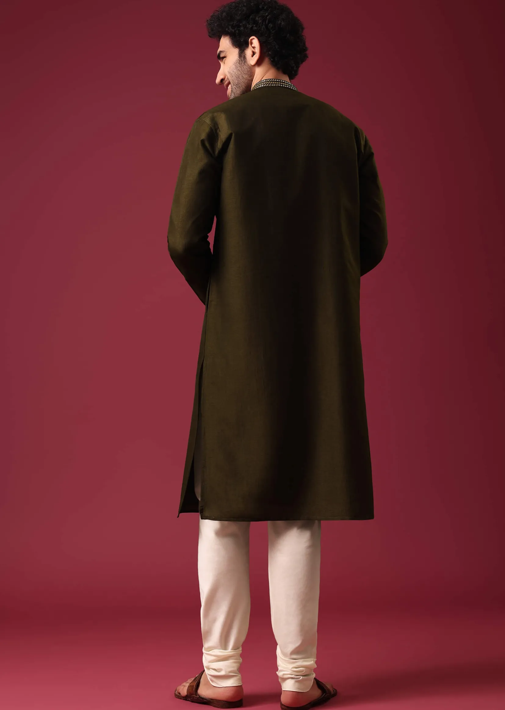 Green Kurta Set In Silk with Leather Work