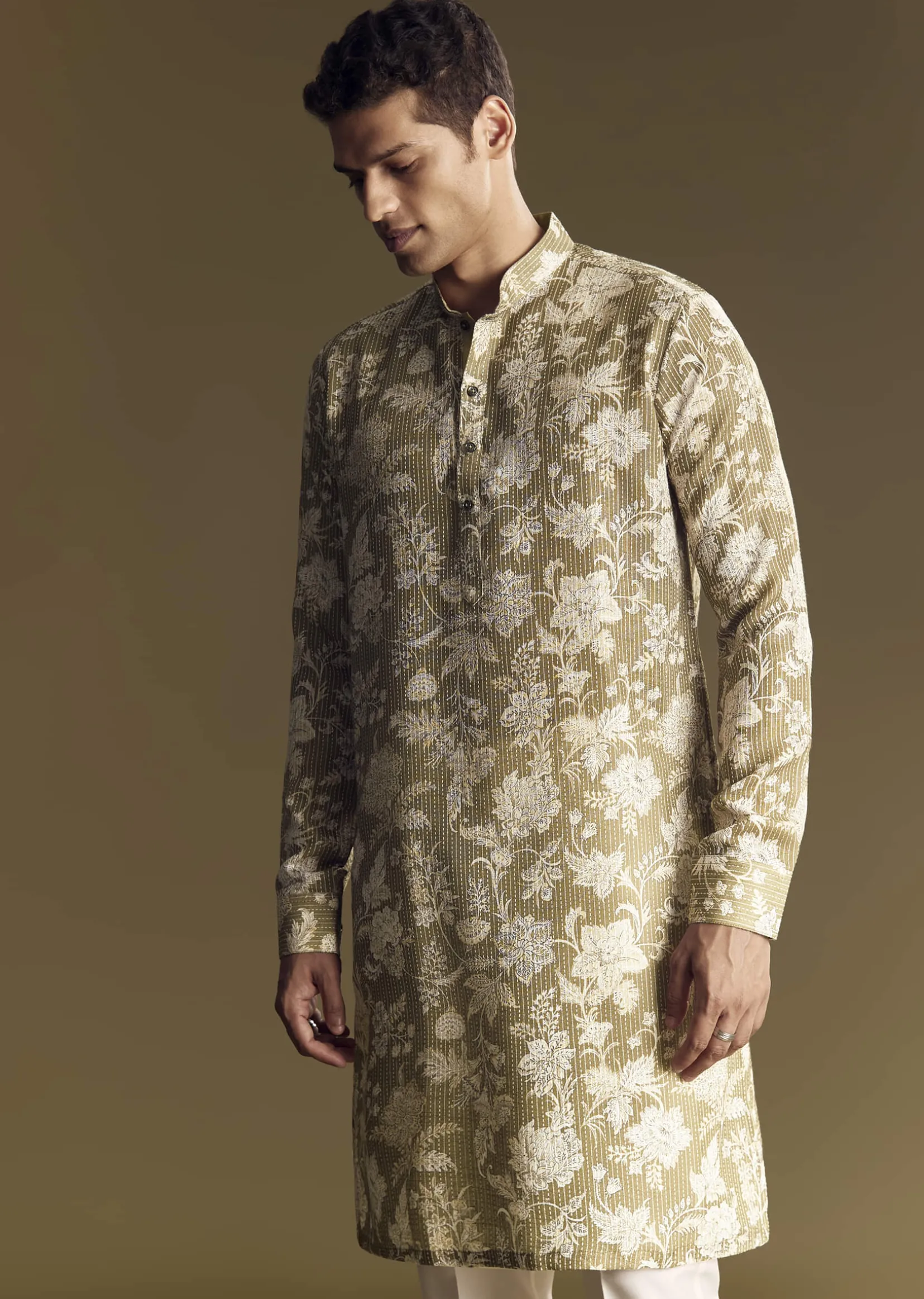 Green Linen Kurta Set With Kantha Embroidery