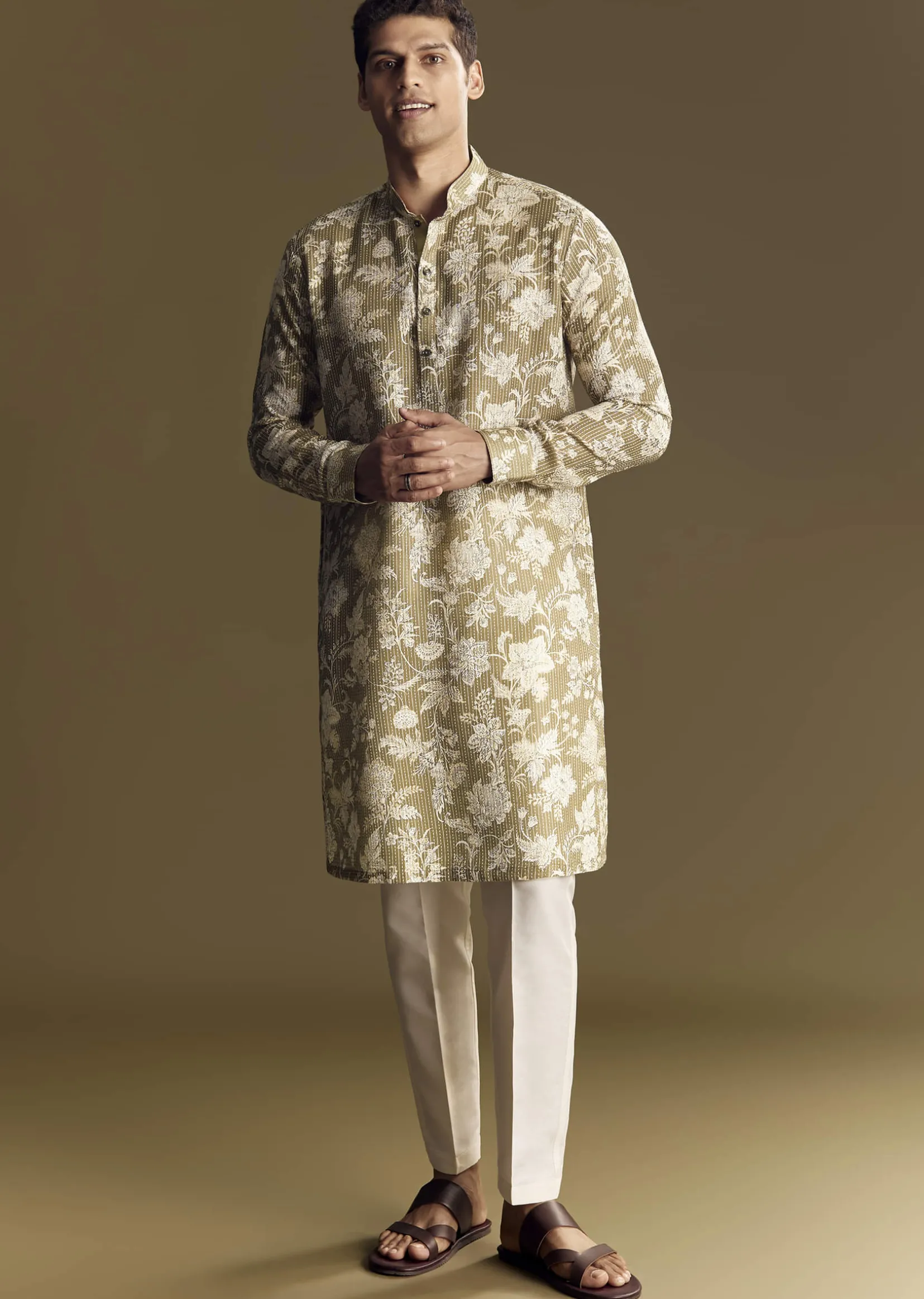 Green Linen Kurta Set With Kantha Embroidery