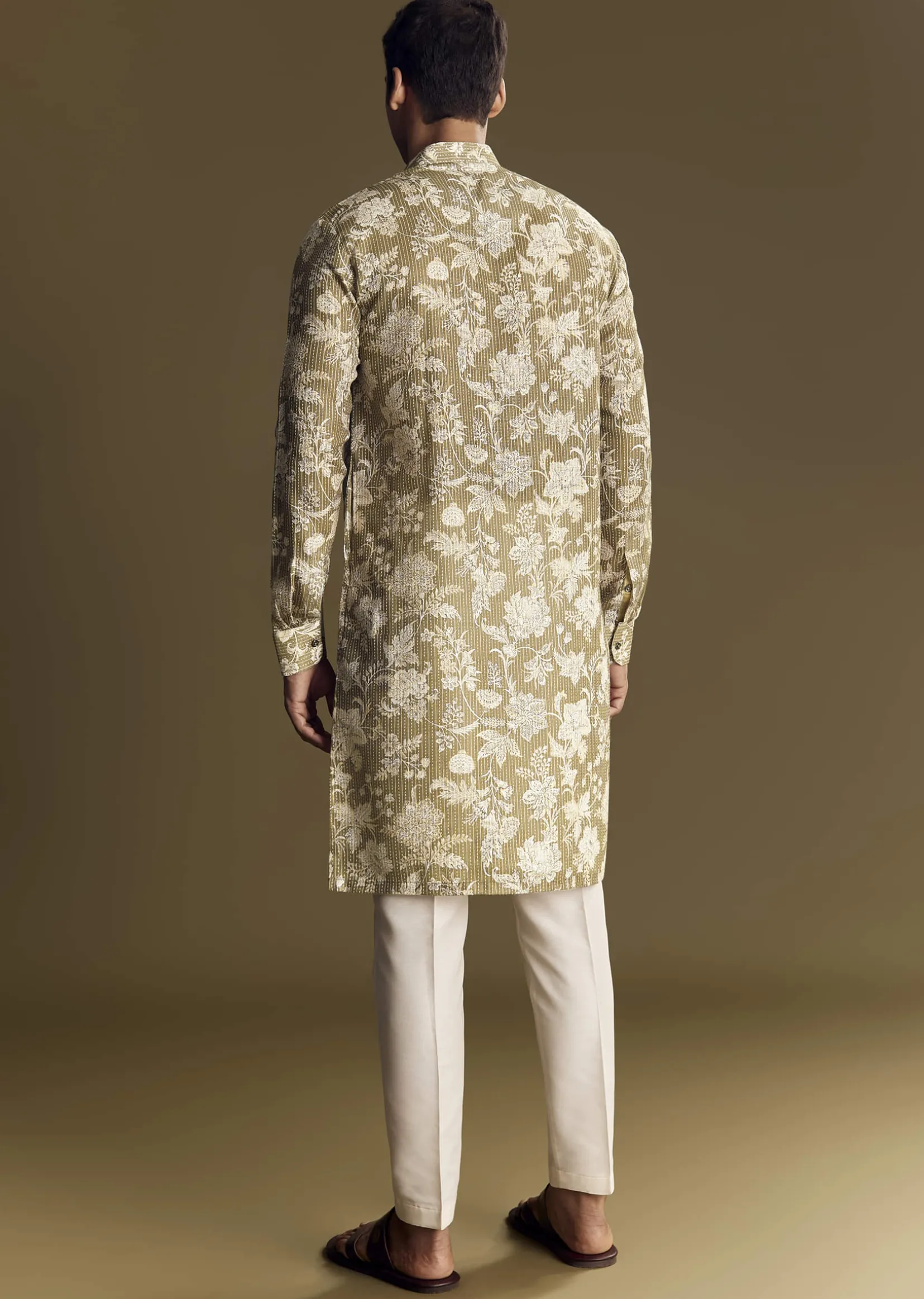 Green Linen Kurta Set With Kantha Embroidery