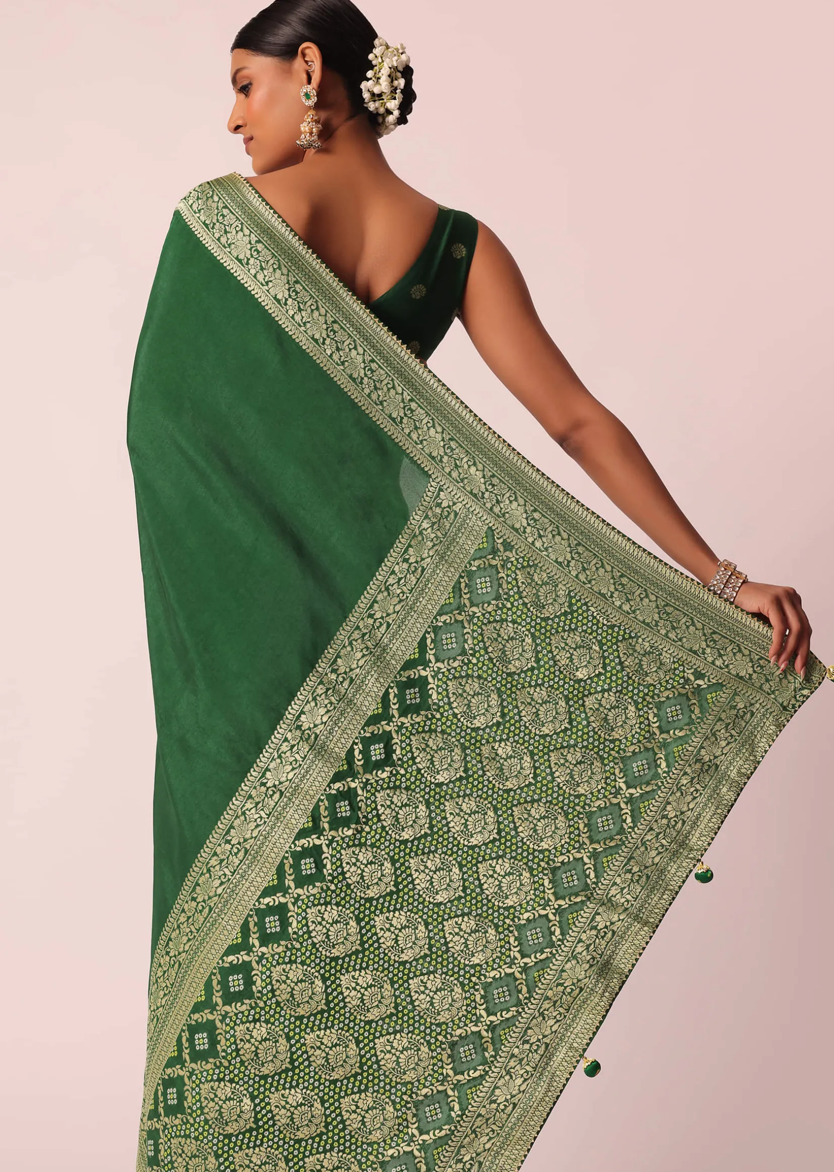 Green Saree In Silk With Woven Bandhani Detail And Unstitched Blouse Piece