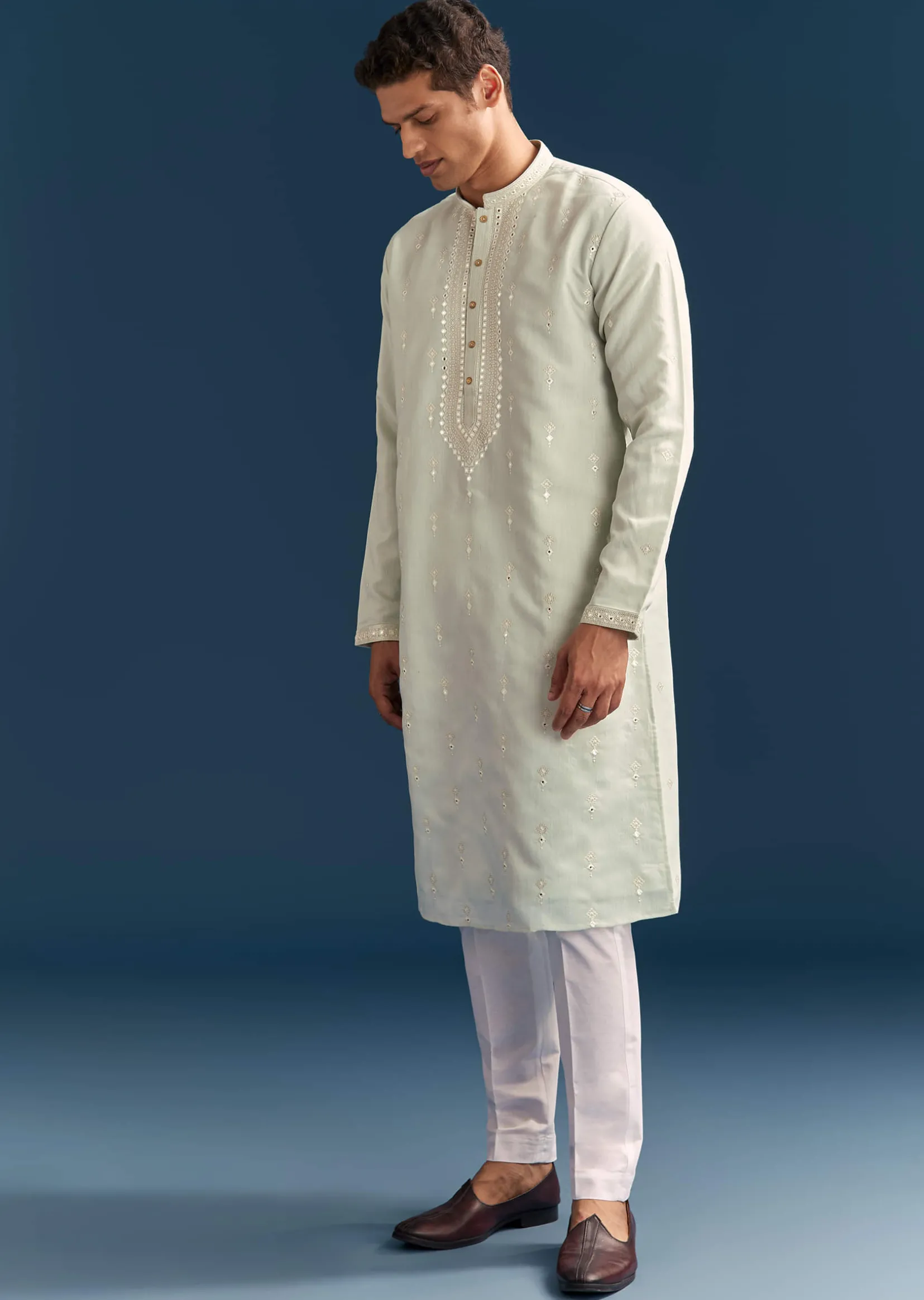 Green Silk Kurta Set For Men With Thread And Mirror Embroidery