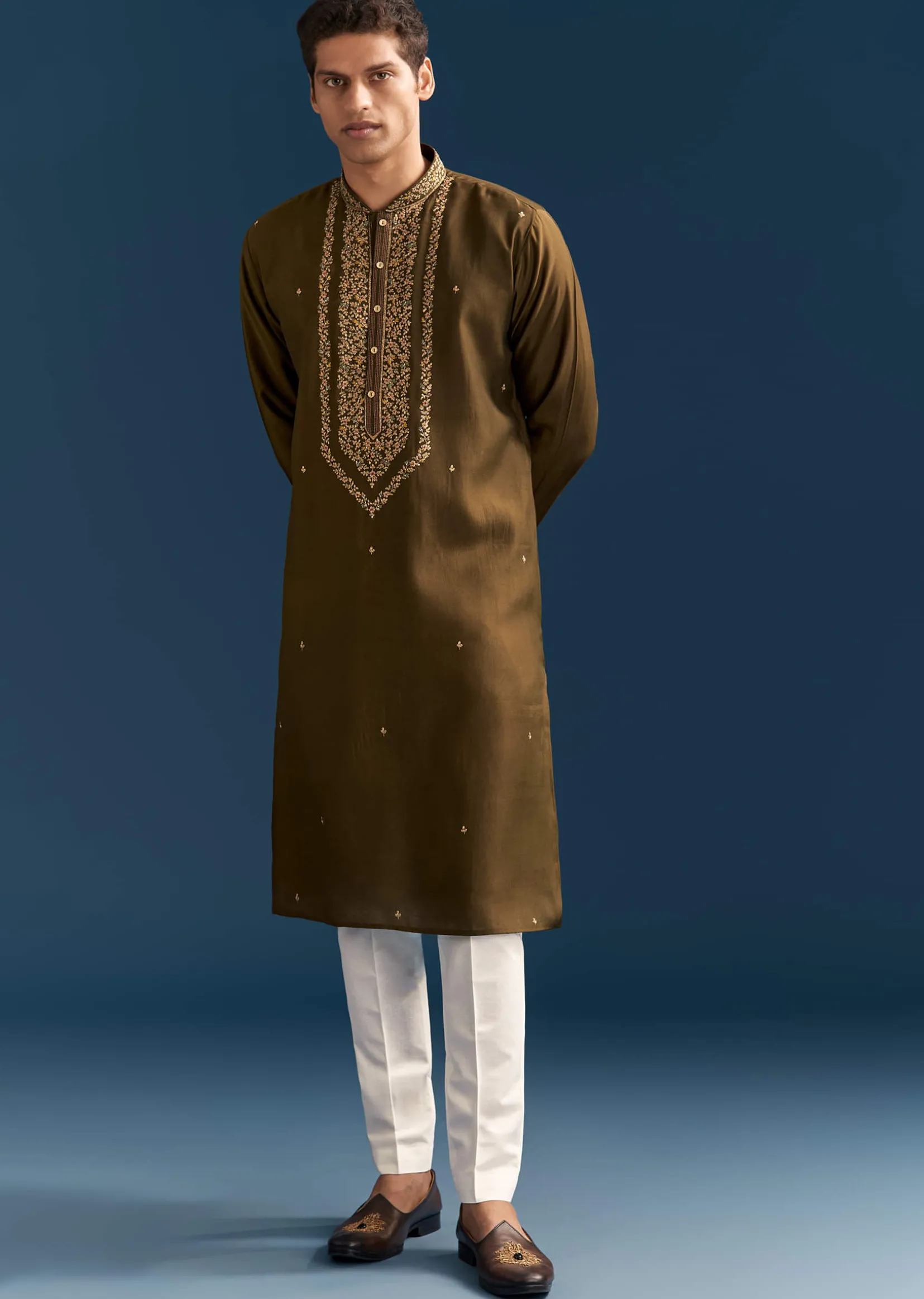 Green Silk Kurta Set For Men With Thread And Resham Work