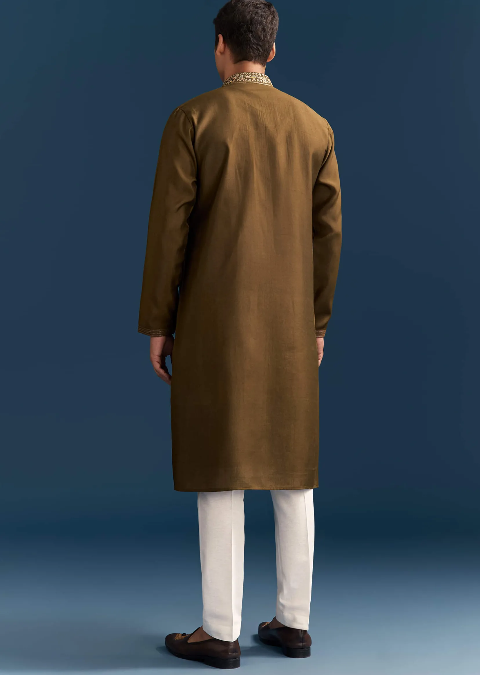 Green Silk Kurta Set For Men With Thread And Resham Work