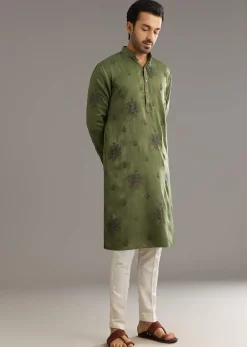 Green Silk Kurta Set With Printed Artwork