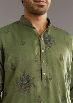 Green Silk Kurta Set With Printed Artwork