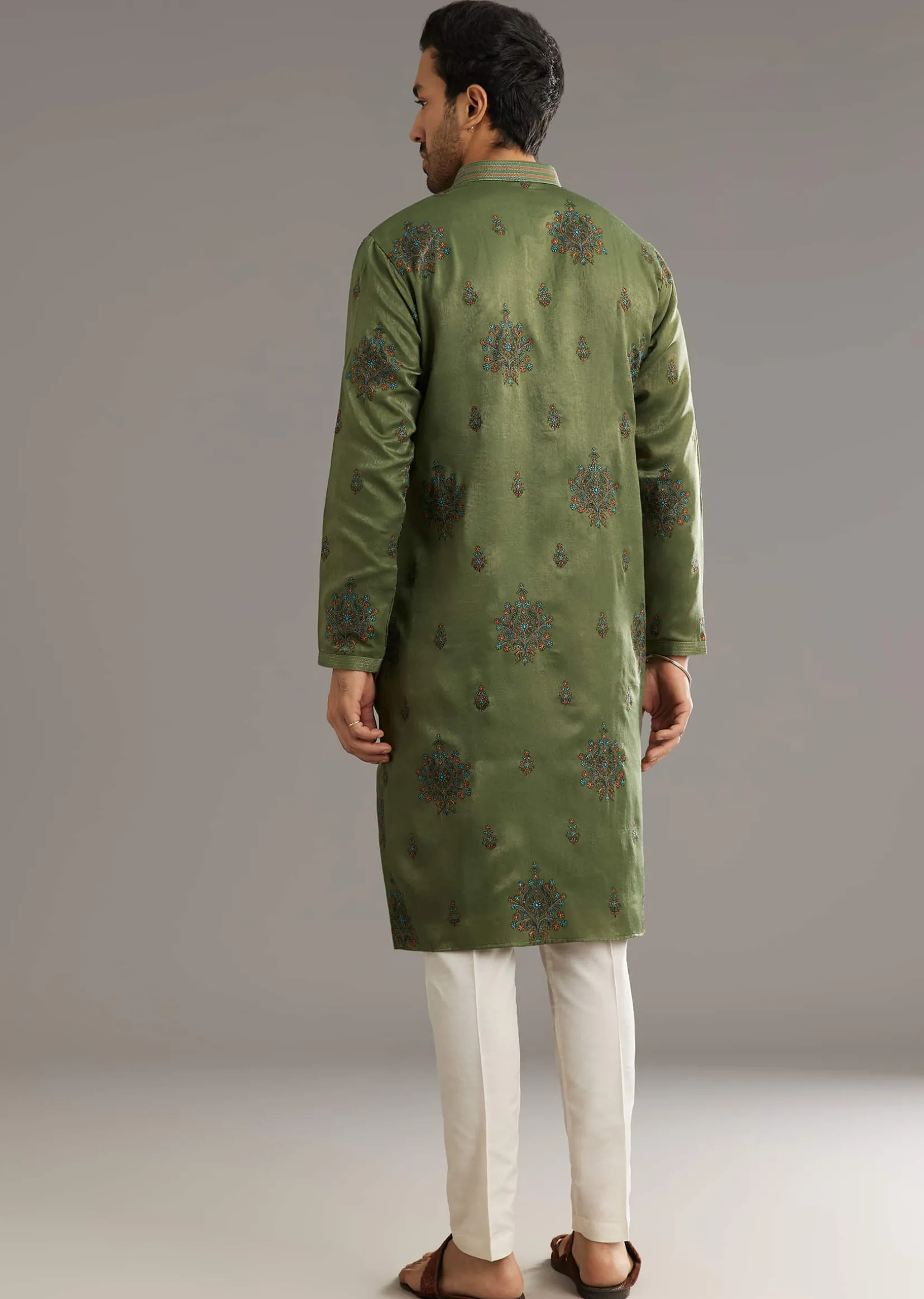 Green Silk Kurta Set With Printed Artwork