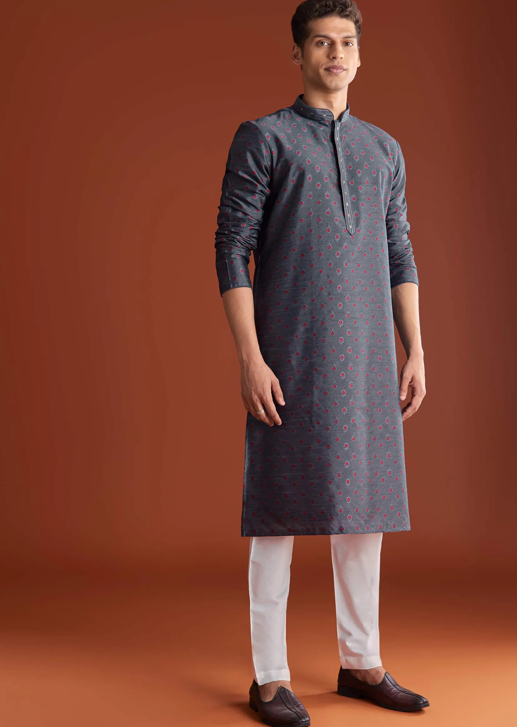 Grey Benaras Jacquard Kurta Set With Butti Print