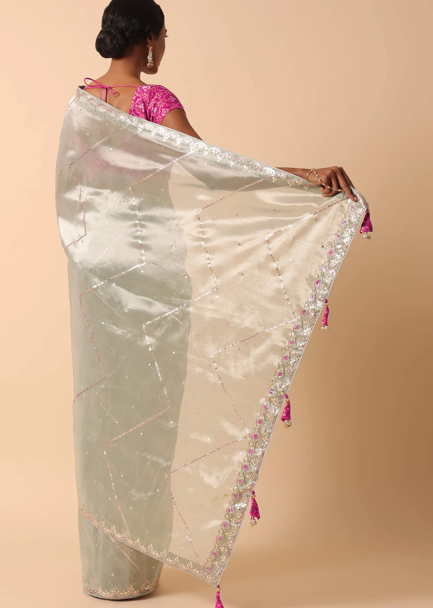 Grey Kora Silk Saree With Unstitched Blouse Fabric