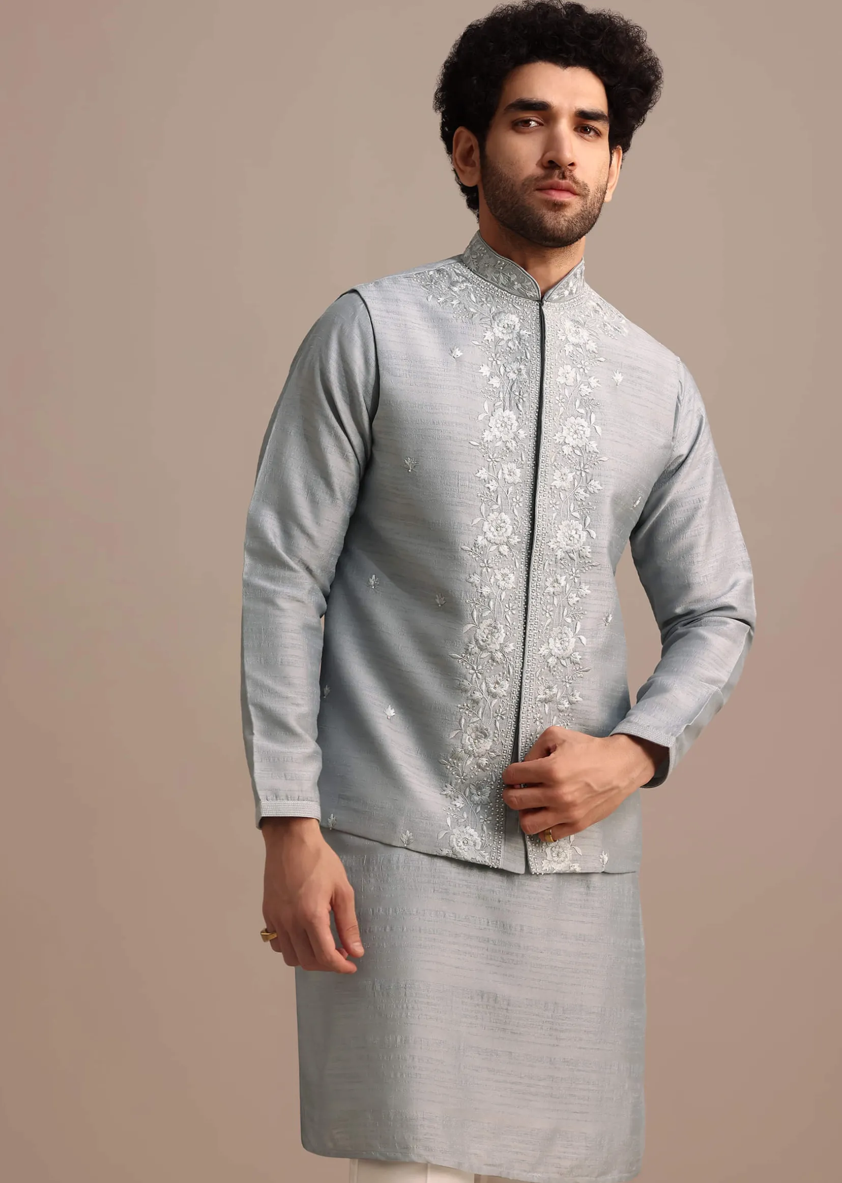 Grey Kurta Jacket Set With Thread Work And Mirror Embroidery For Men