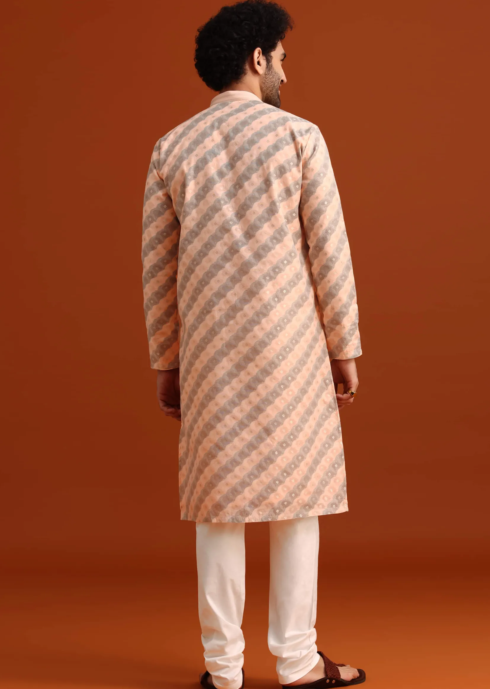 Grey Kurta Set With Striped Print