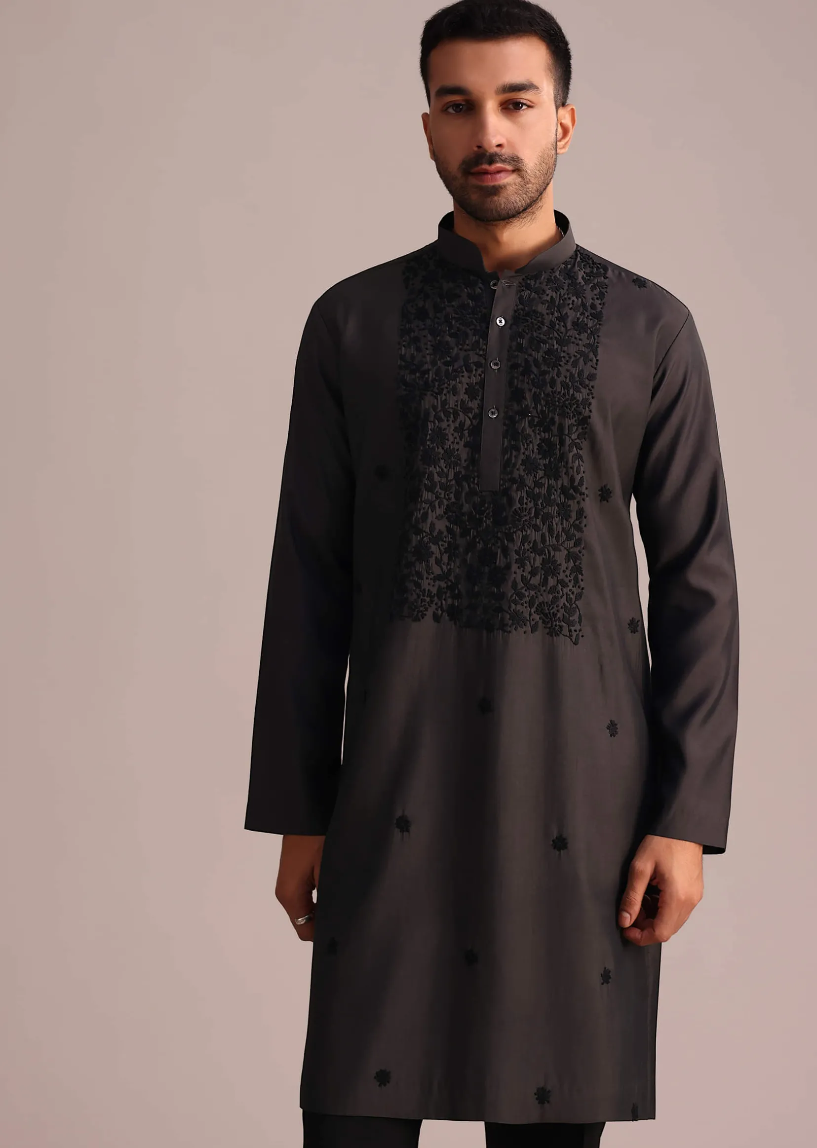 Grey Silk Blend Floral Embroidered Kurta Set With Resham Work