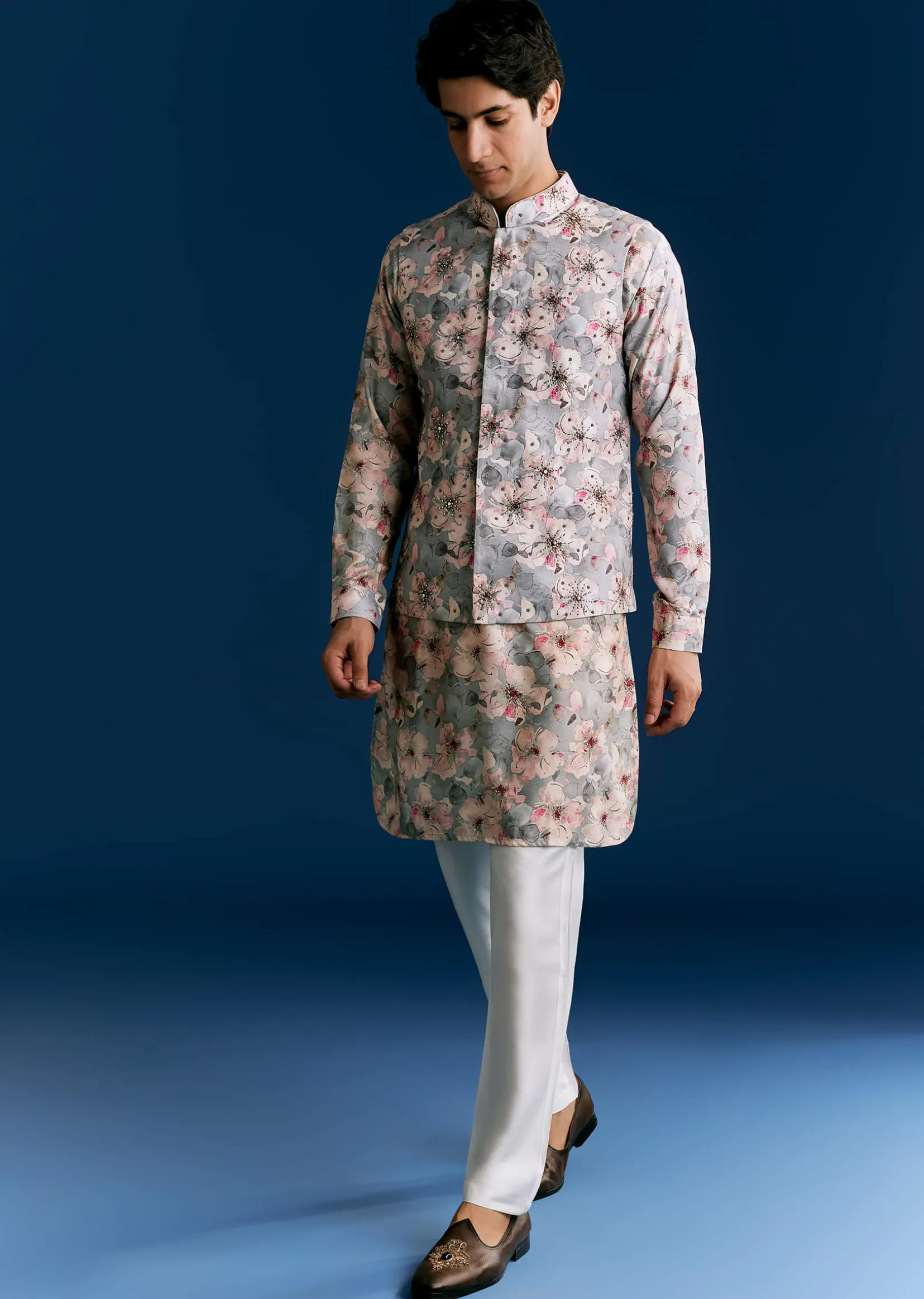 Grey Silk Kurta Jacket Set With Sequins And Thread Embroidery