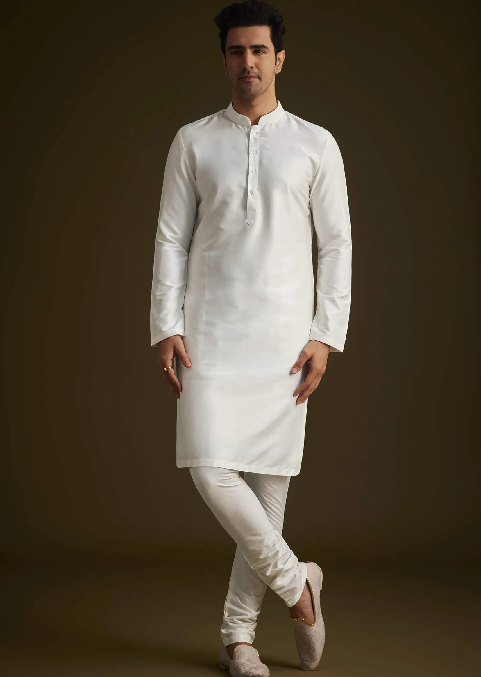 Ivory Embroidered Sherwani With Classic Pearl Detailing