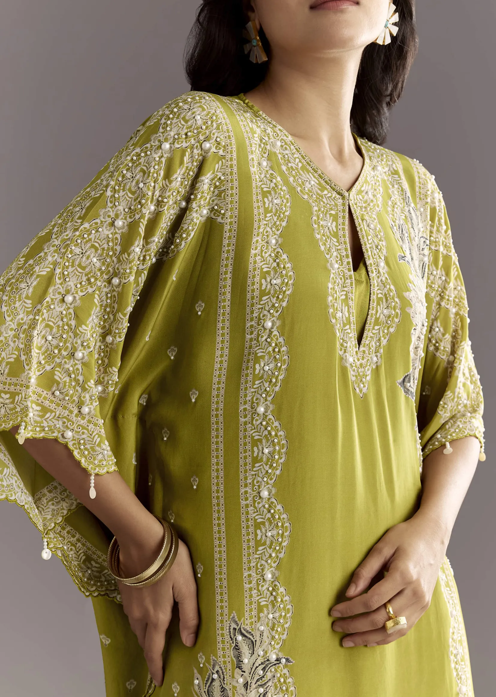 Light Green Floral Printed Kaftaan Kurta With Moti Work Palazzo And Side Pouch Bag