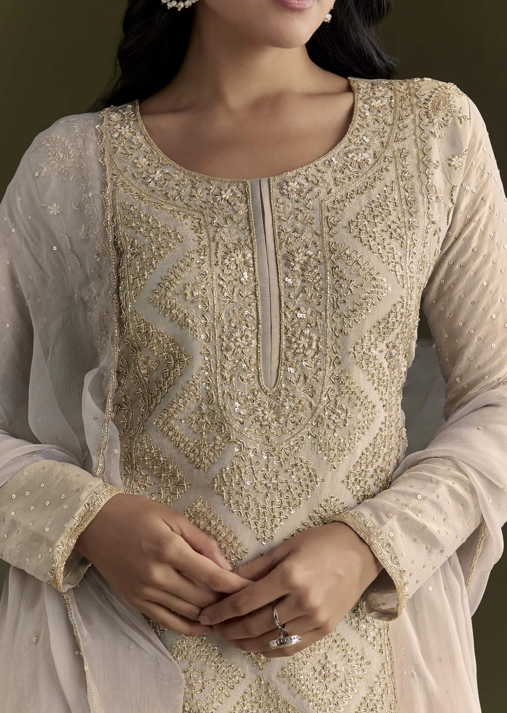 Light Grey Cutdana Zardosi Embroidered Kurta With Scallop Border Dupatta