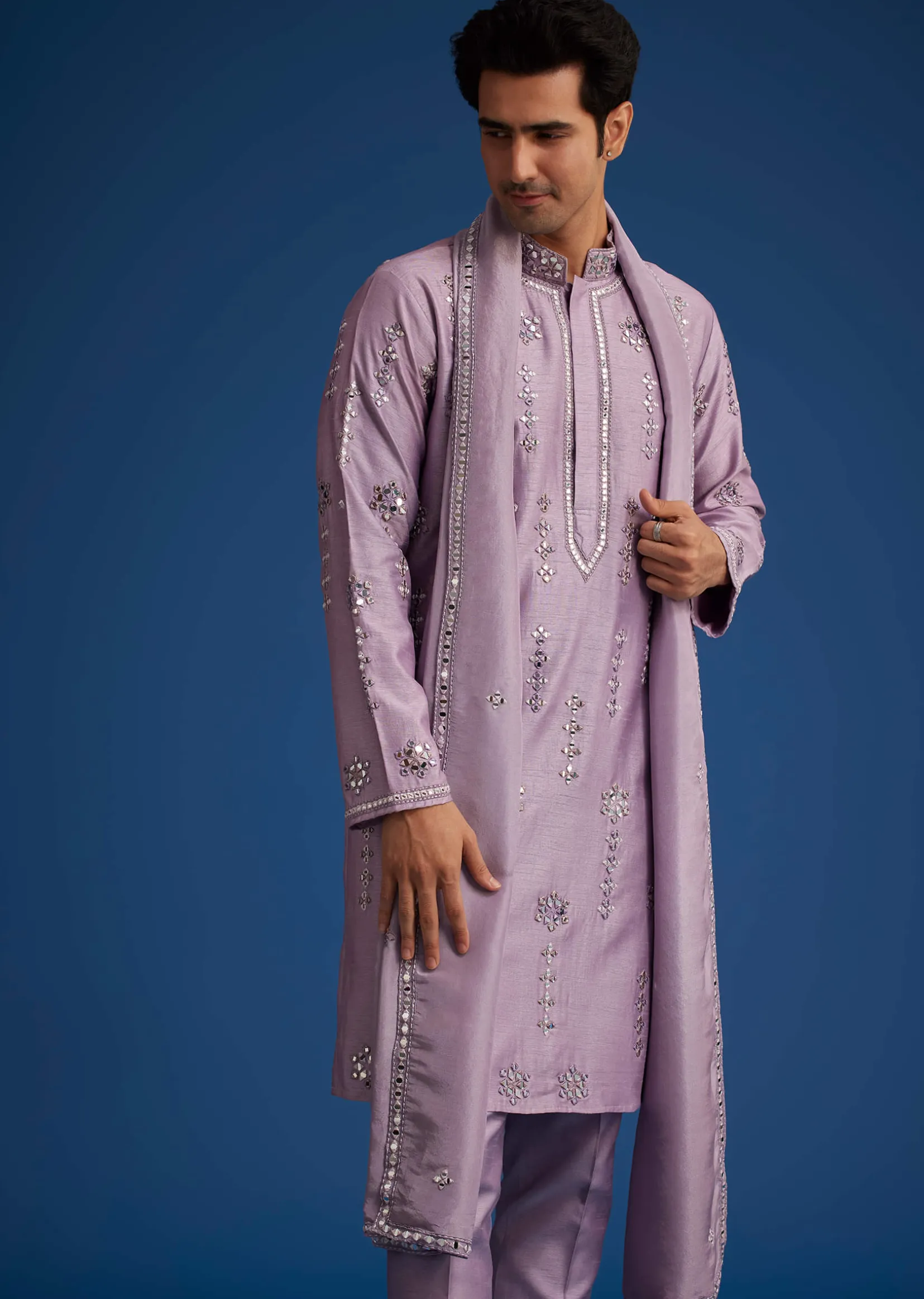 Lilac Kurta Set With Resham Mirror And Zari Embroidery