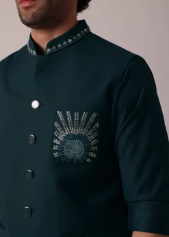 Majestic Green Short Kurta With Elegant Embroidered Bandi