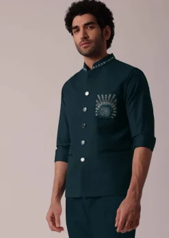 Majestic Green Short Kurta With Elegant Embroidered Bandi