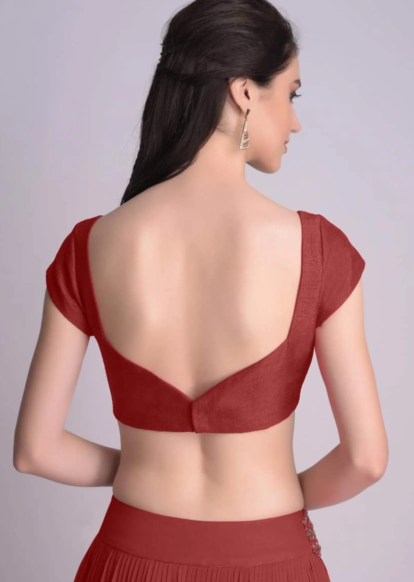 Maroon Blouse In Raw Silk With Sweet Heart Neckline