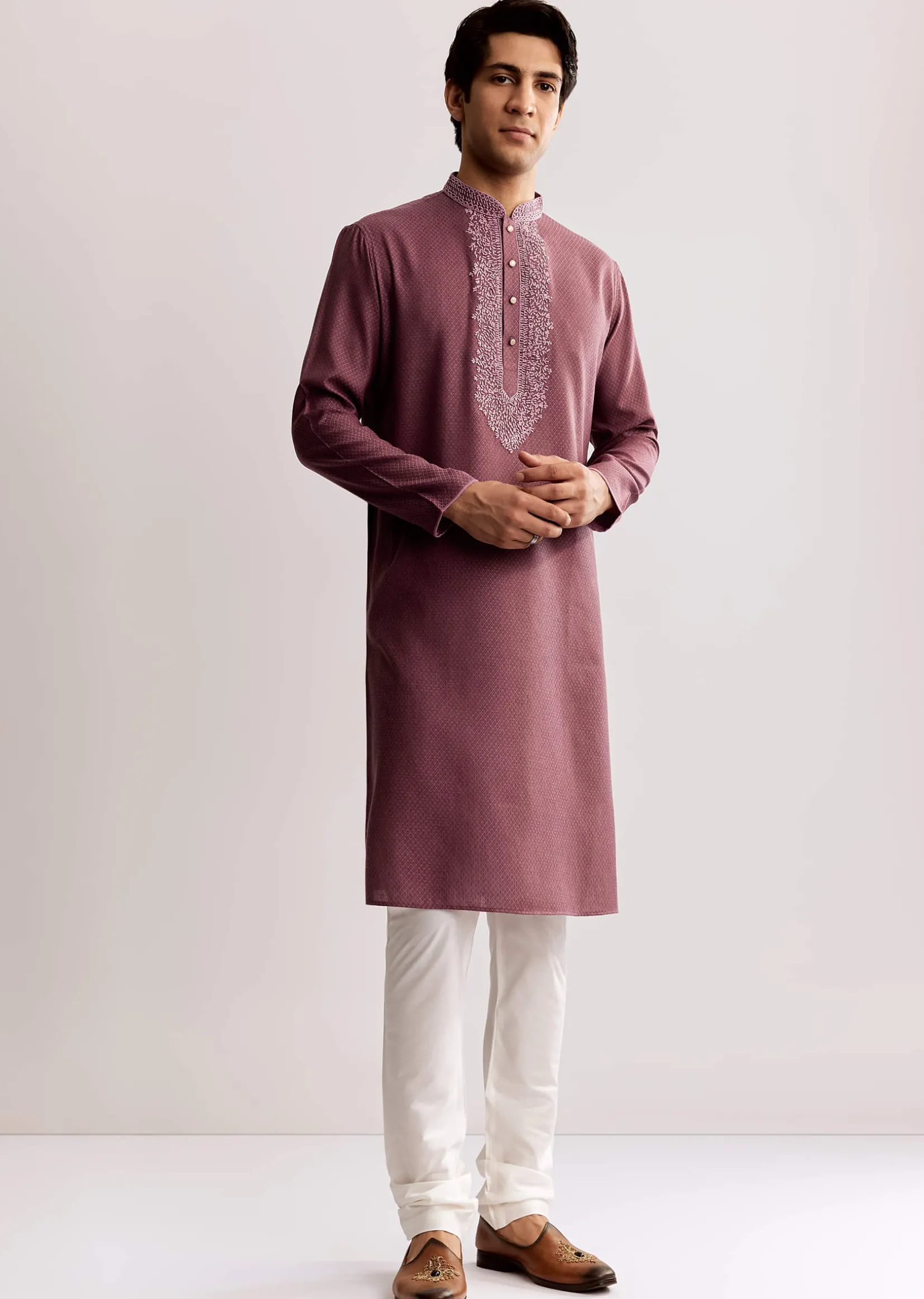 Mauve Silk Kurta Set With Thread Embroidery