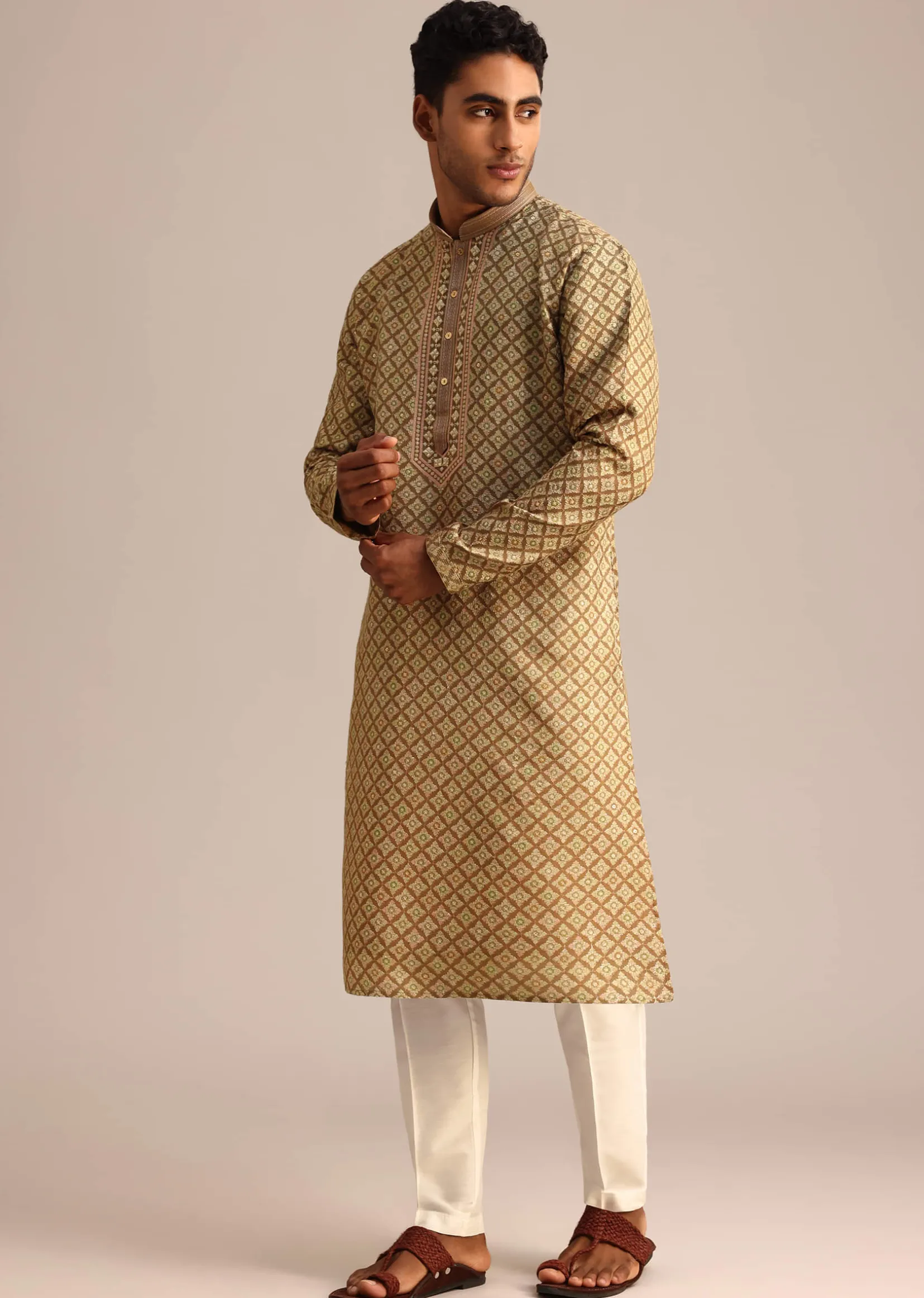 Mehendi Green Georgette Kurta And Pant Set With Printed Detail