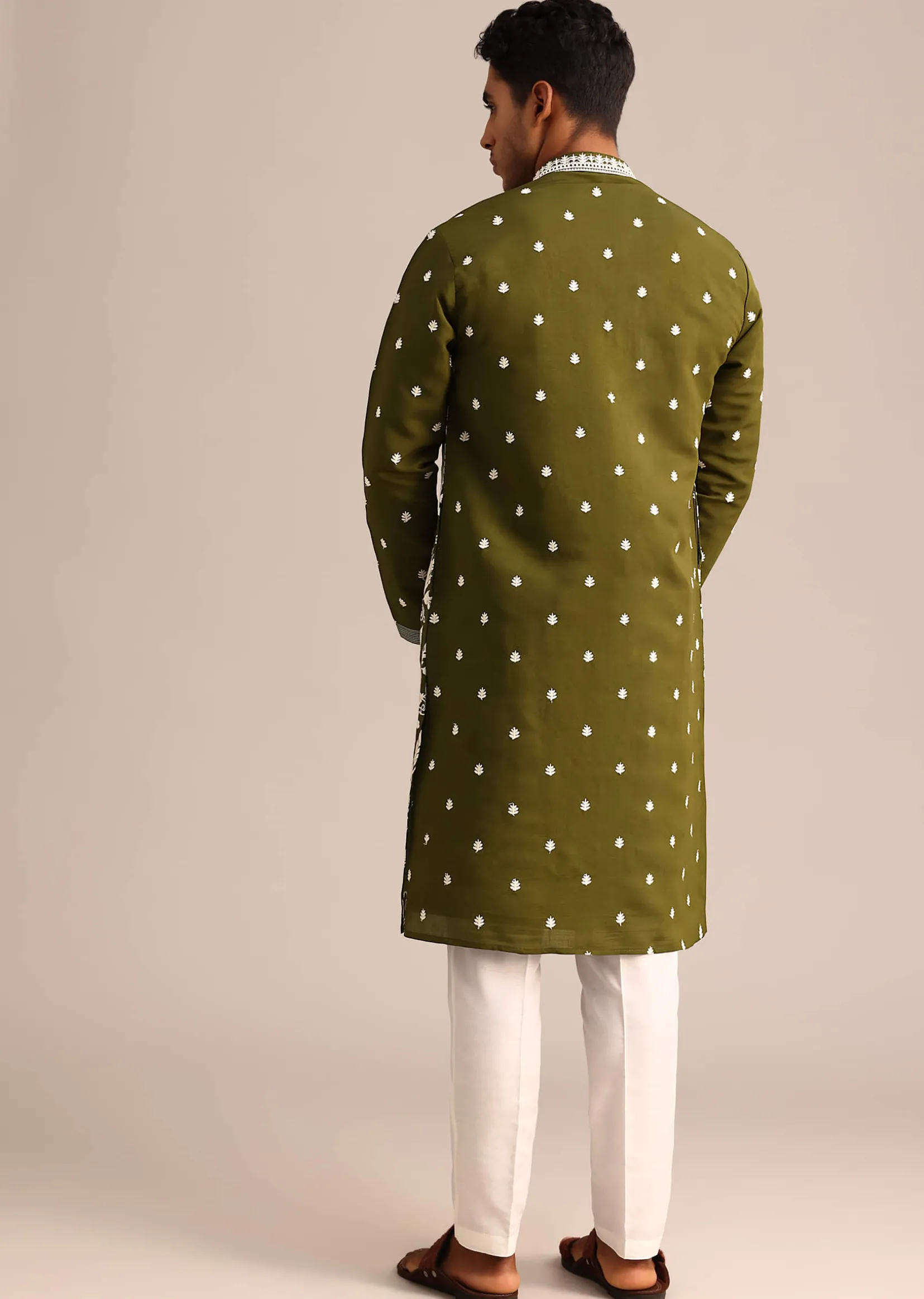 Mehendi Green Kurta Set With Floral Resham Embroidery